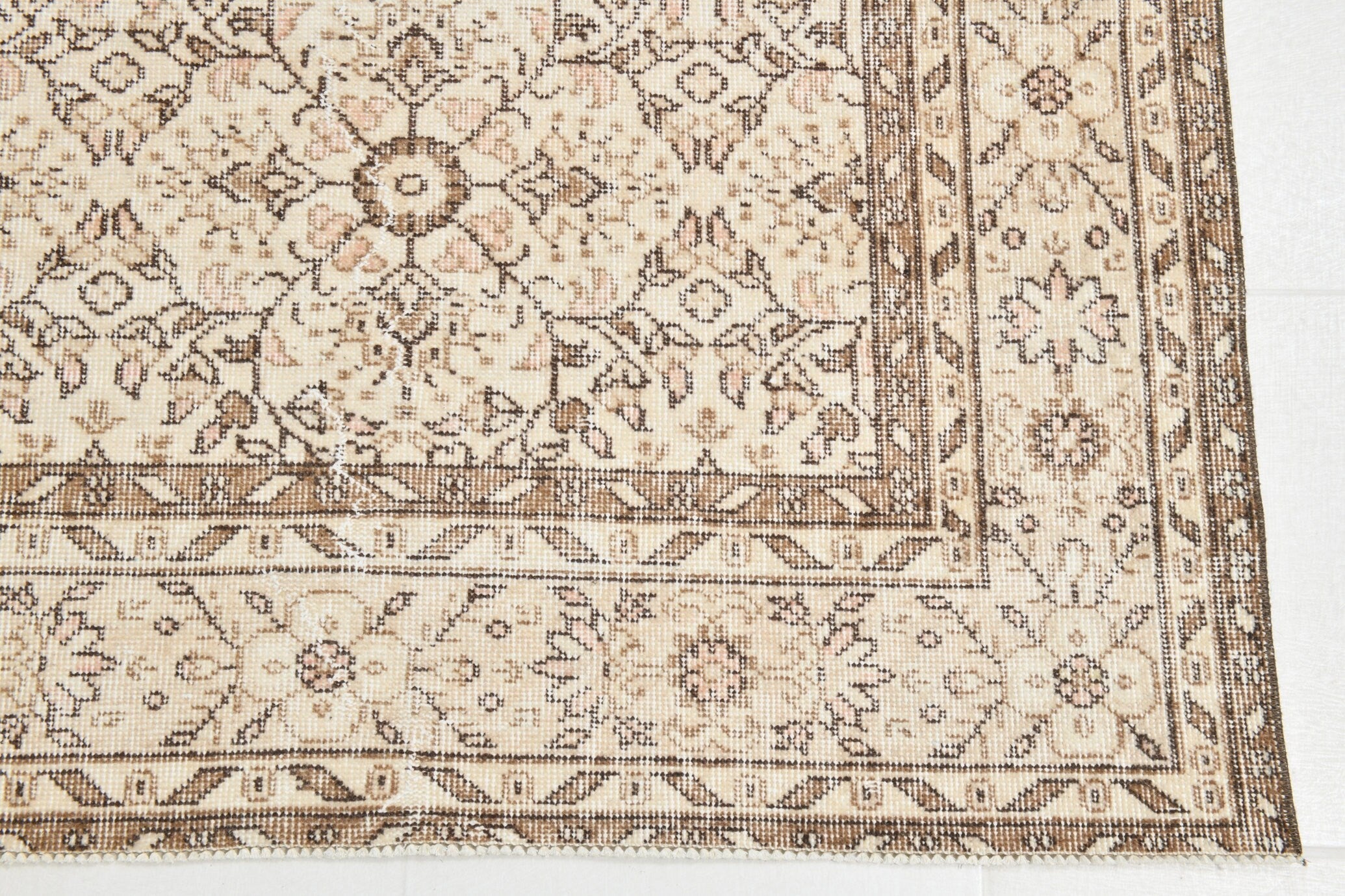 Turkish Vintage Rug 10’7’ x 6’11’
