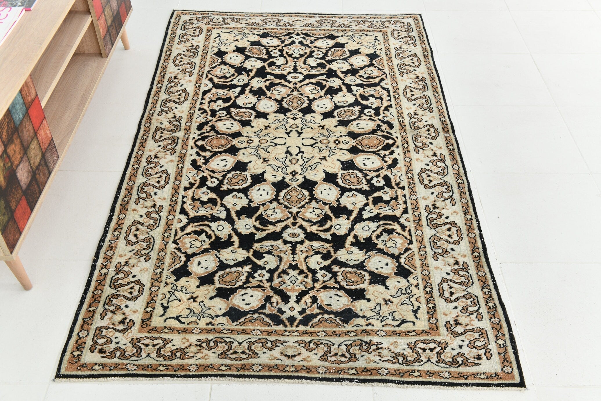 Turkish Vintage Rug 3’10’ x 6’5’