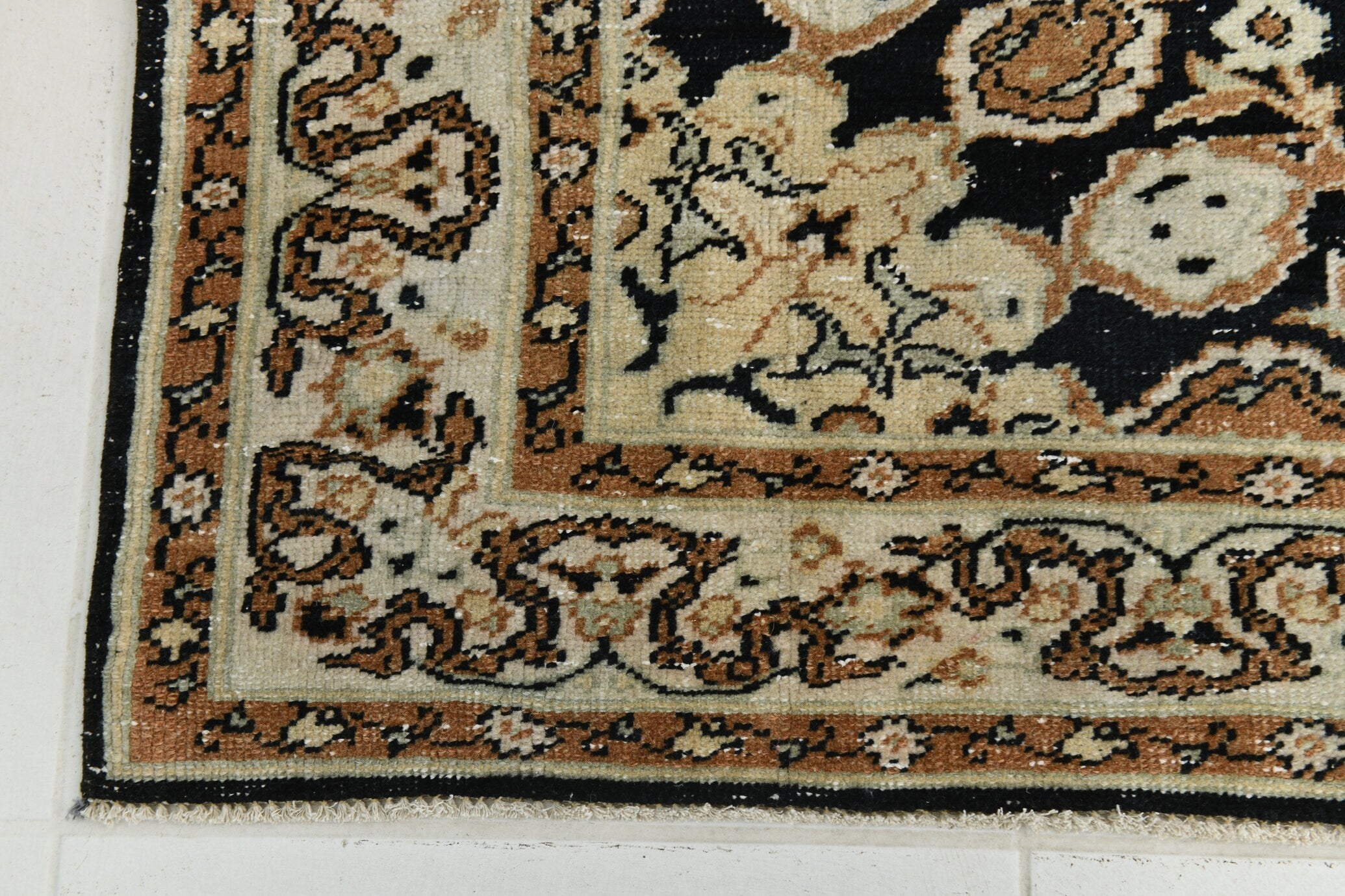 Turkish Vintage Rug 3’10’ x 6’5’