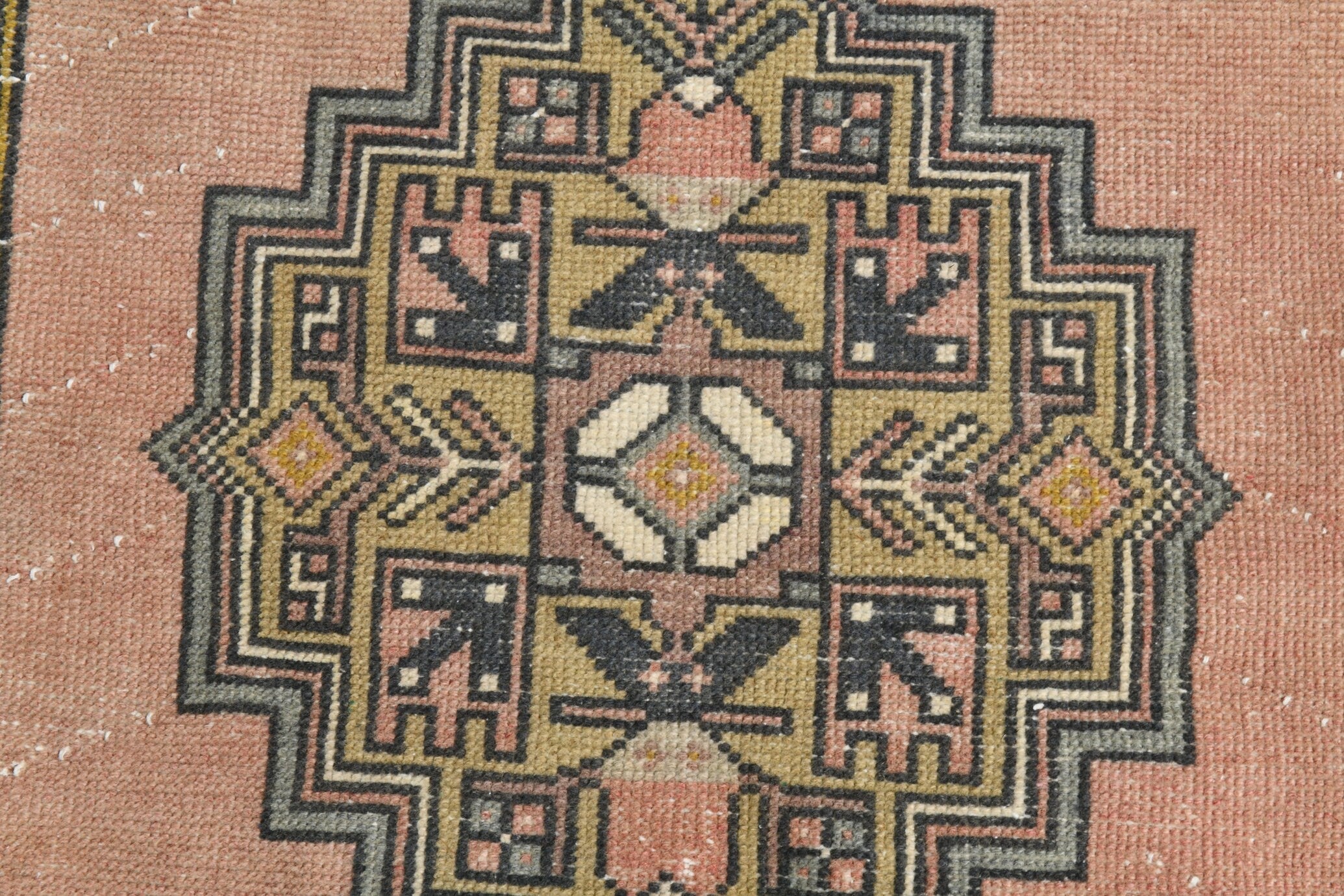 Turkish Vintage Rug 3’11’ x 6’11’