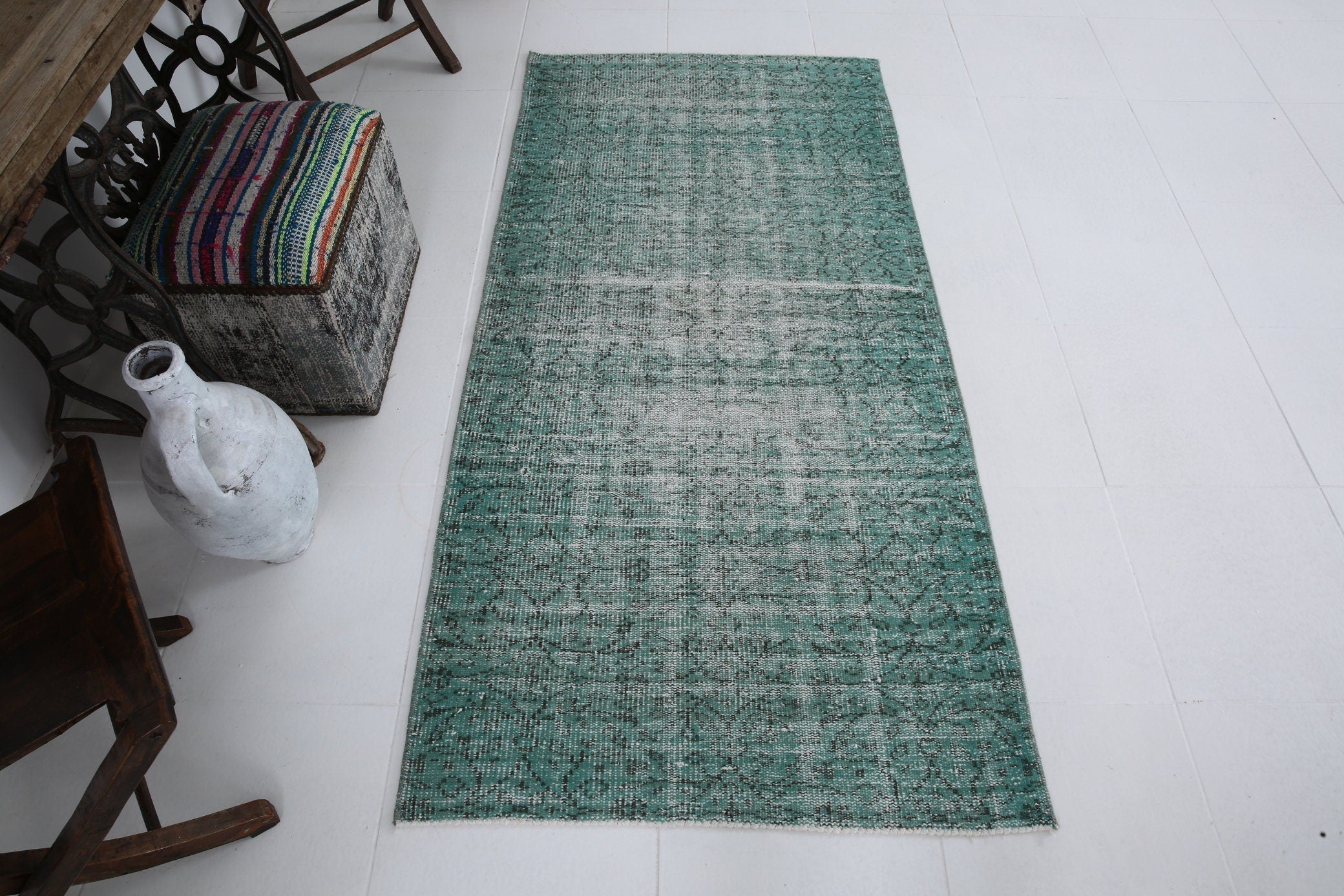 Turkish Vintage Rug  3'2" x 6'5" ft
