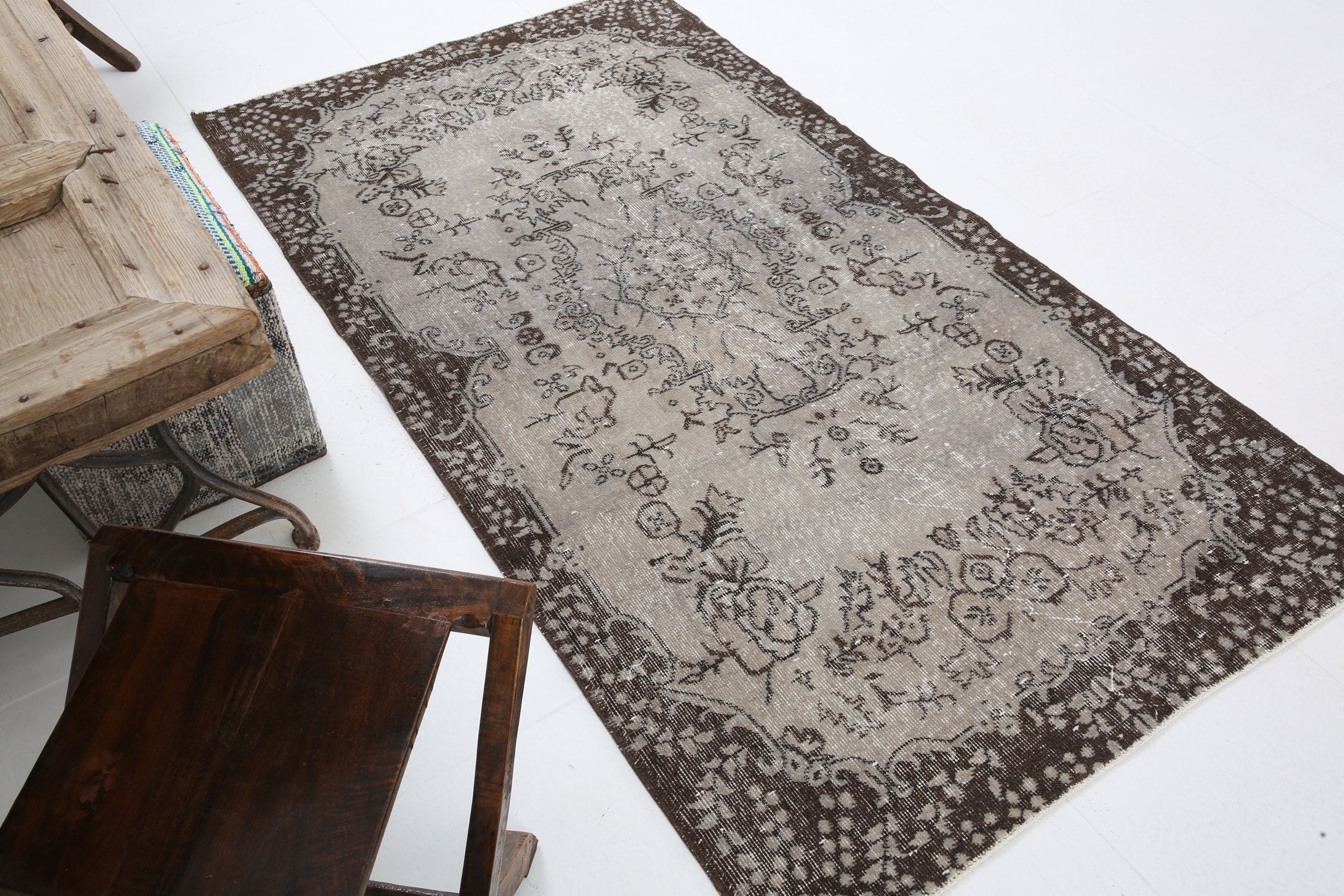 Turkish Vintage Rug  3'8" x 6'10" ft