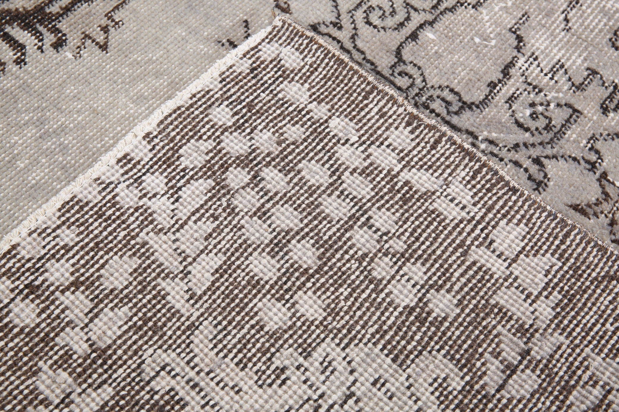 Turkish Vintage Rug  3'8" x 6'10" ft