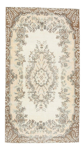 Turkish Vintage Rug  3'8" x 6'8" ft