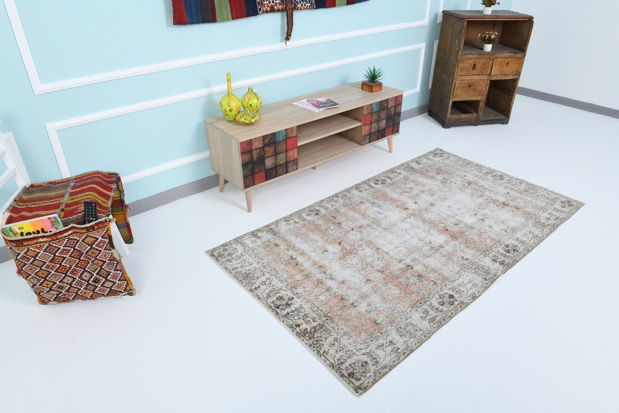 Turkish Vintage Rug 3’9’ x 6’11’