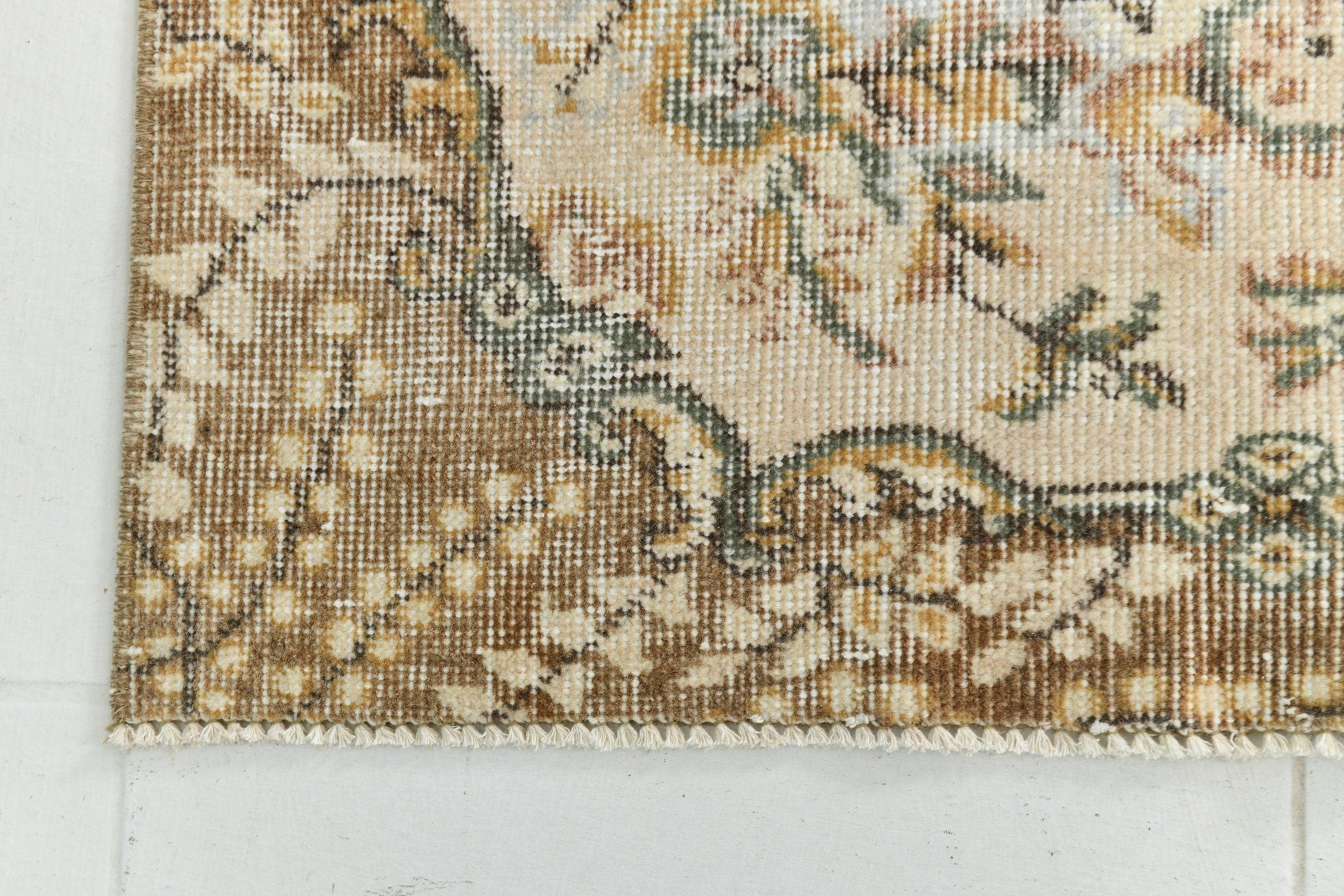 Turkish Vintage Rug 3’9’ x 6’7’