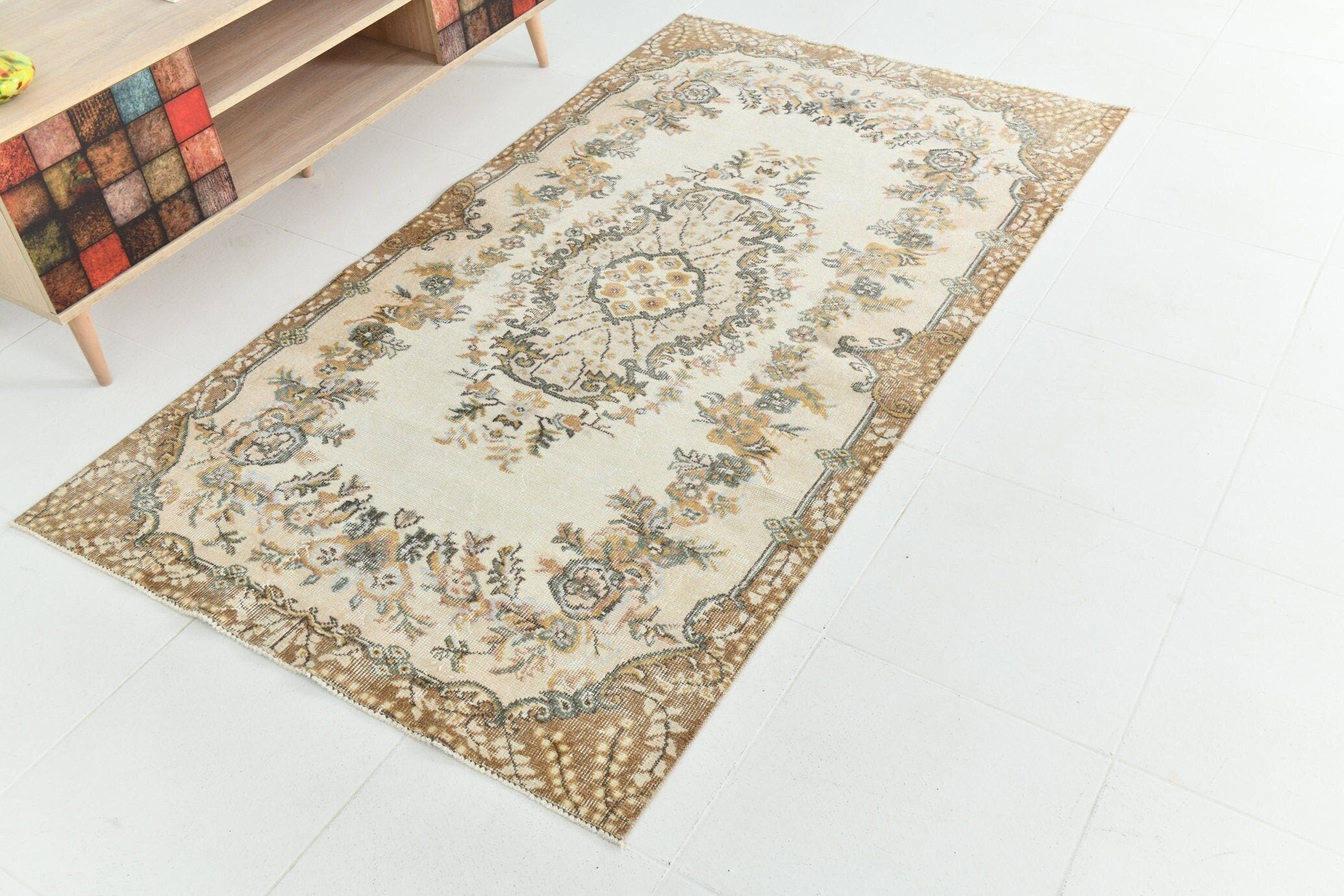 Turkish Vintage Rug 3’9’ x 6’7’