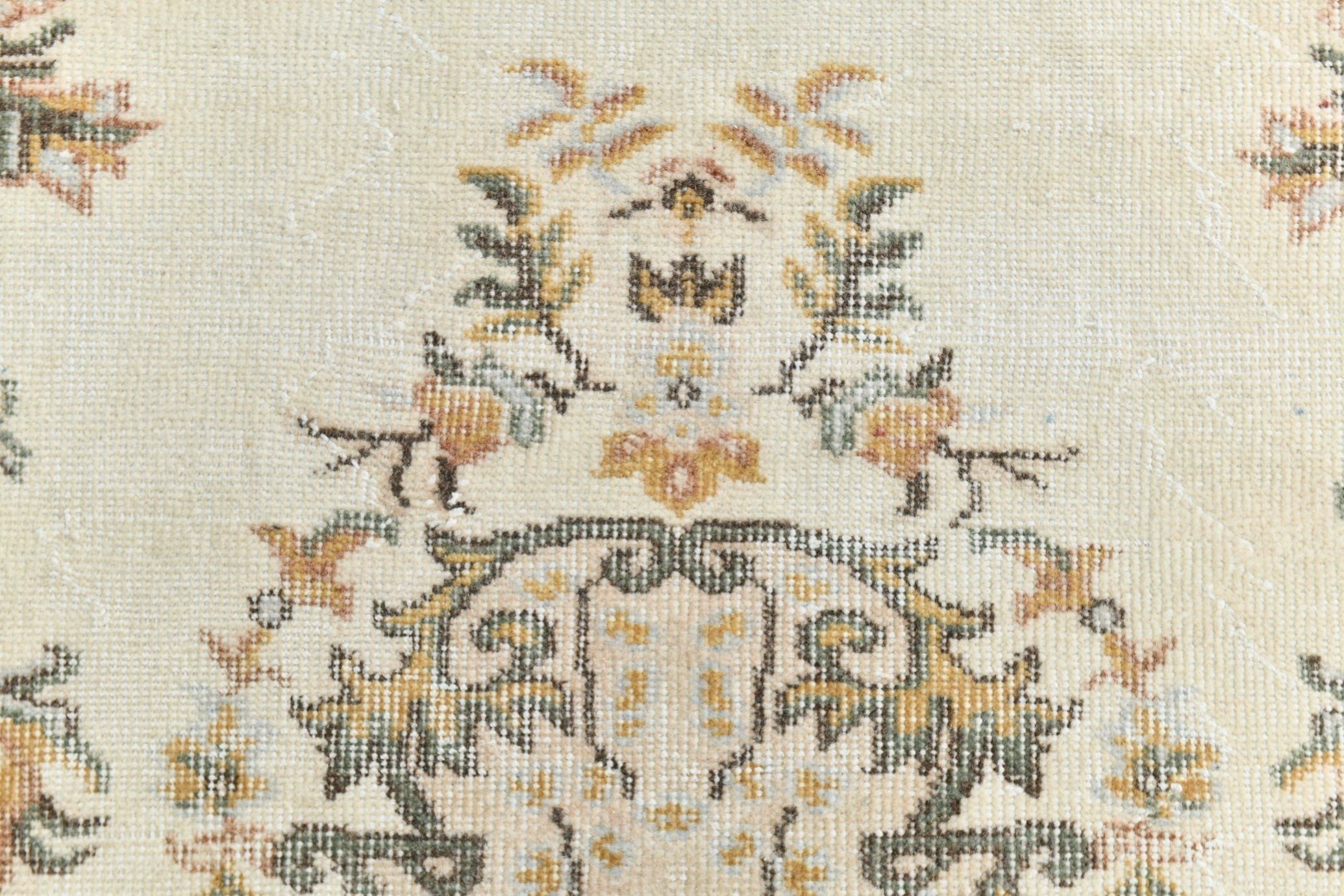 Turkish Vintage Rug 3’9’ x 6’7’