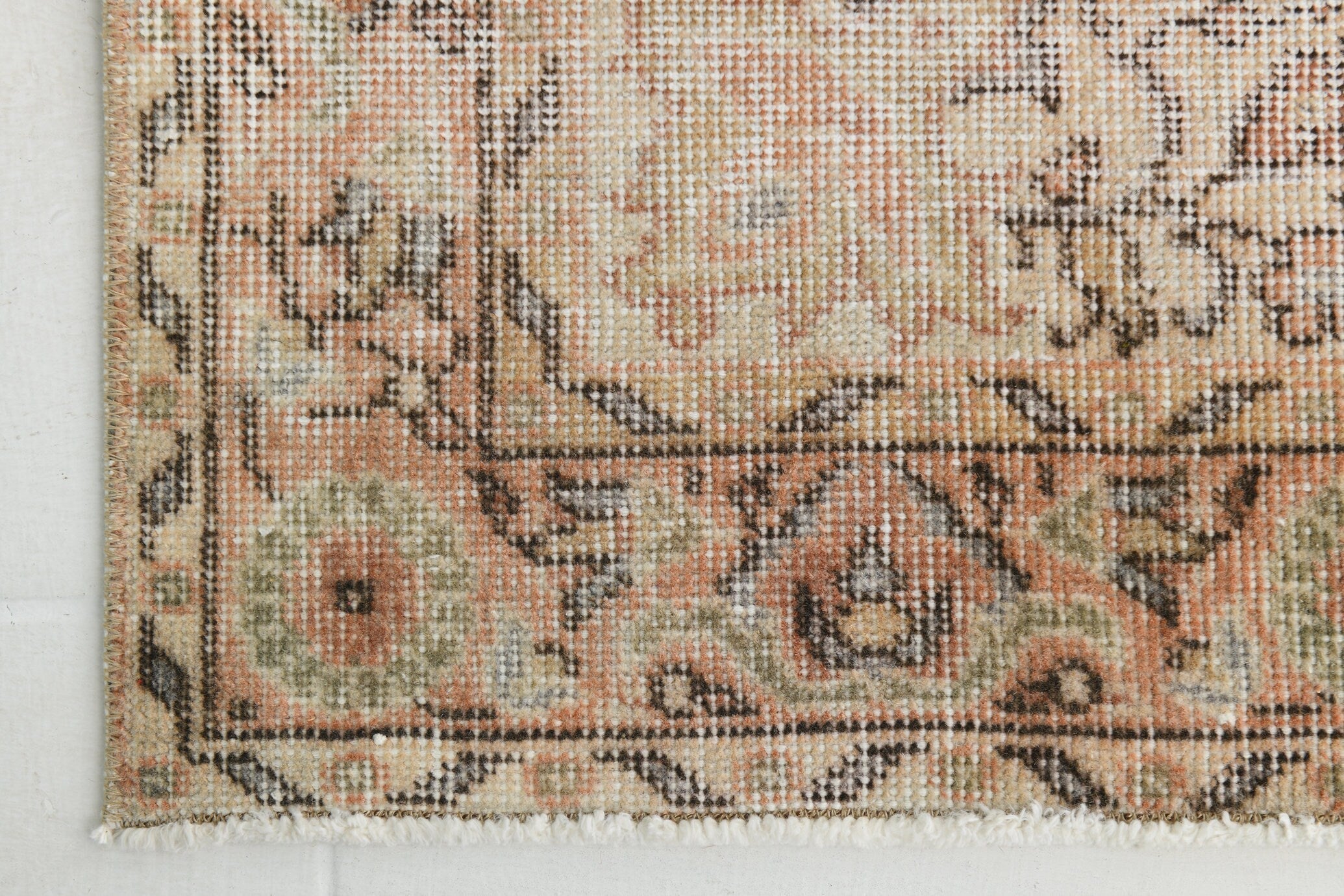 Turkish Vintage Rug 3’9’ x 6’8’