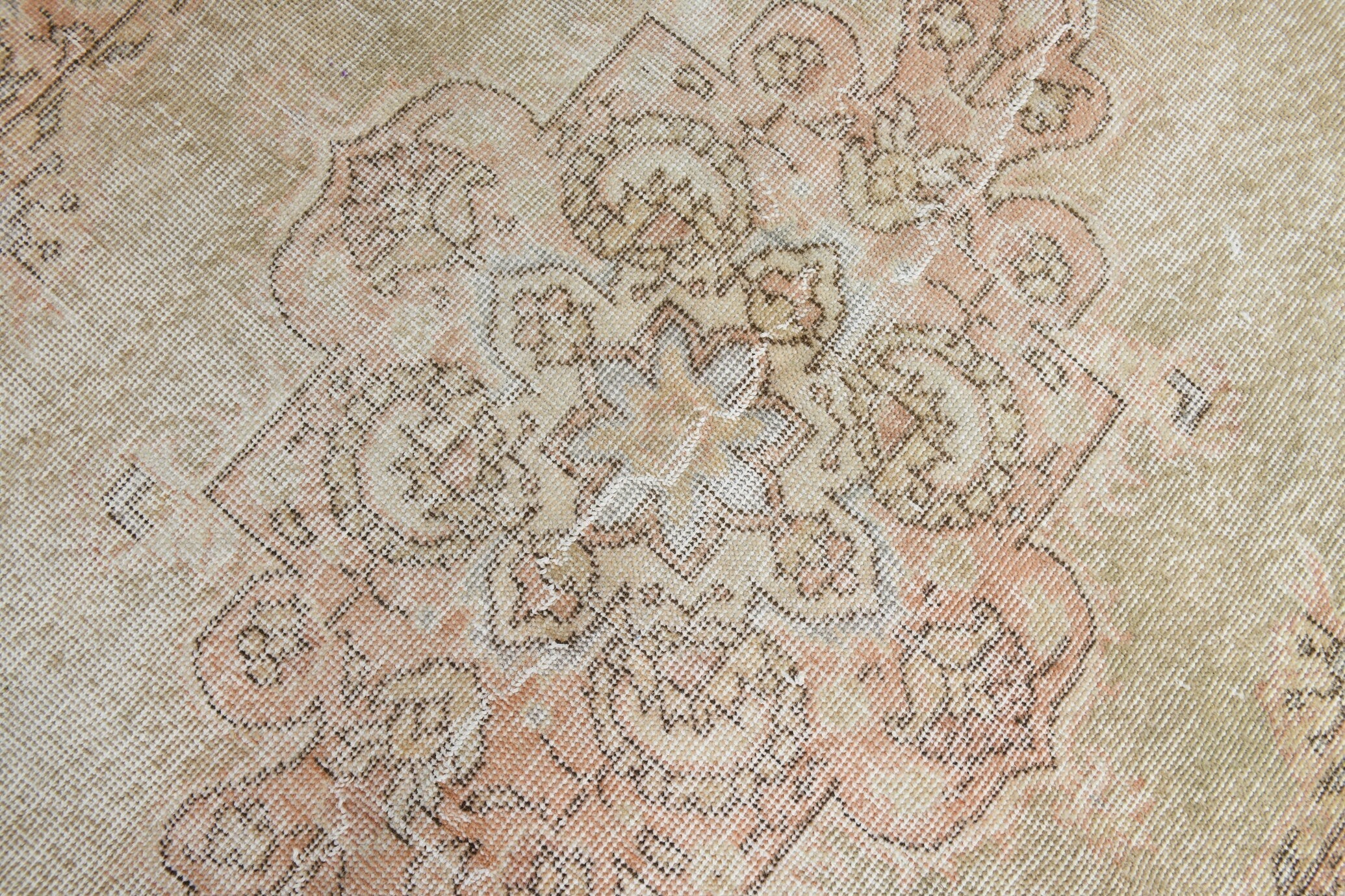 Turkish Vintage Rug 3’9’ x 6’8’