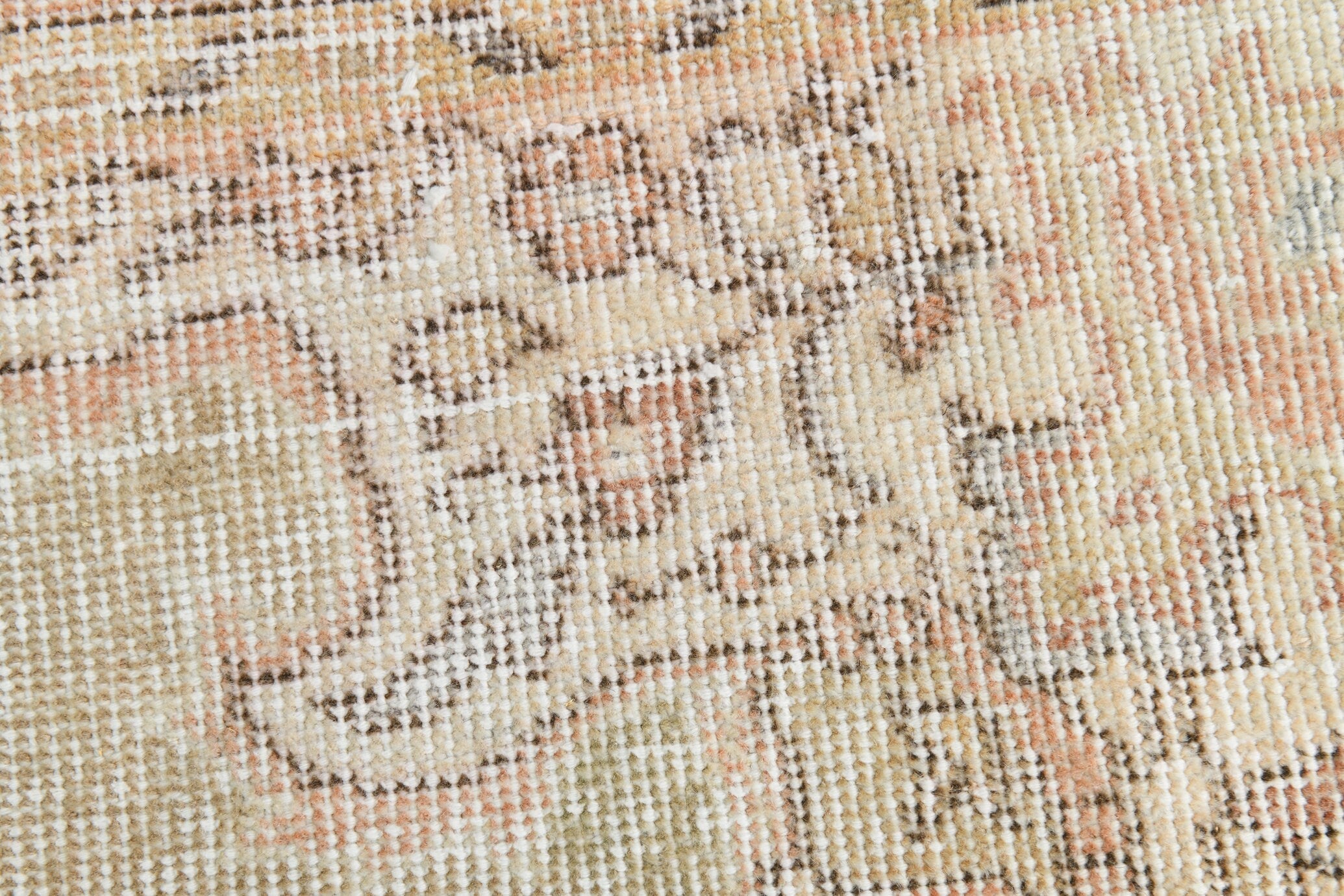 Turkish Vintage Rug 3’9’ x 6’8’