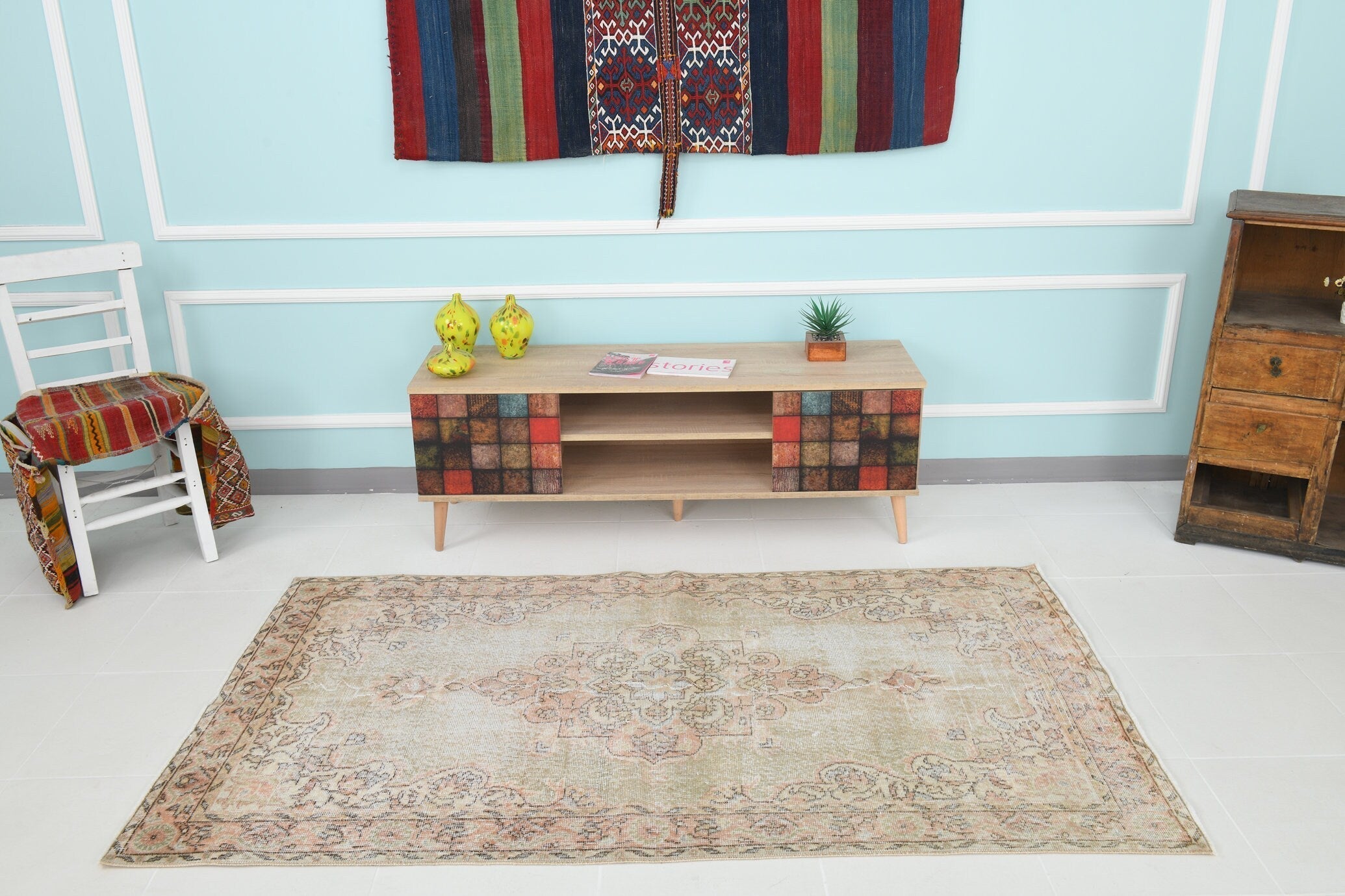Turkish Vintage Rug 3’9’ x 6’8’