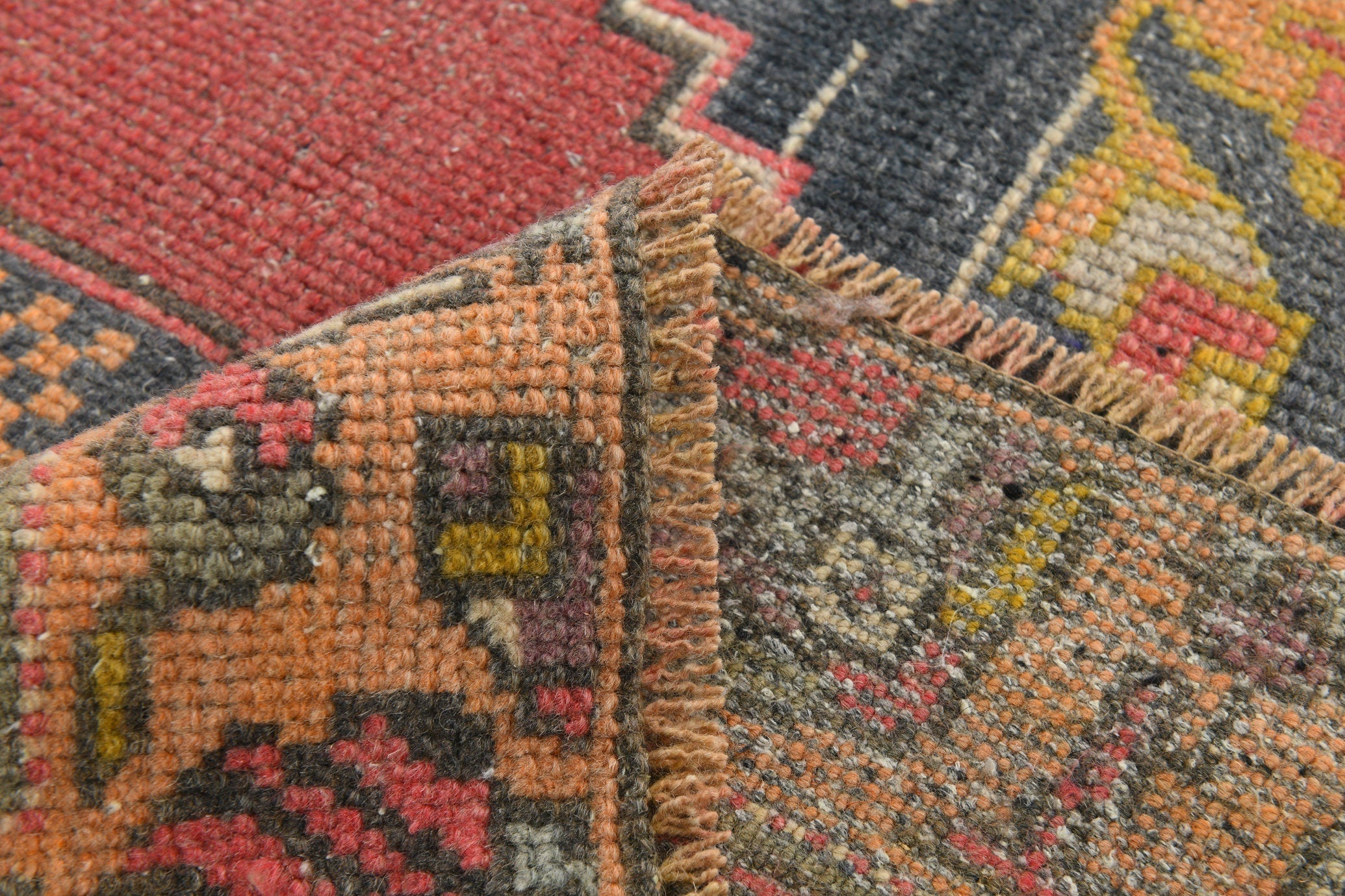 Turkish Vintage Rug 4’0’ x 6’11’