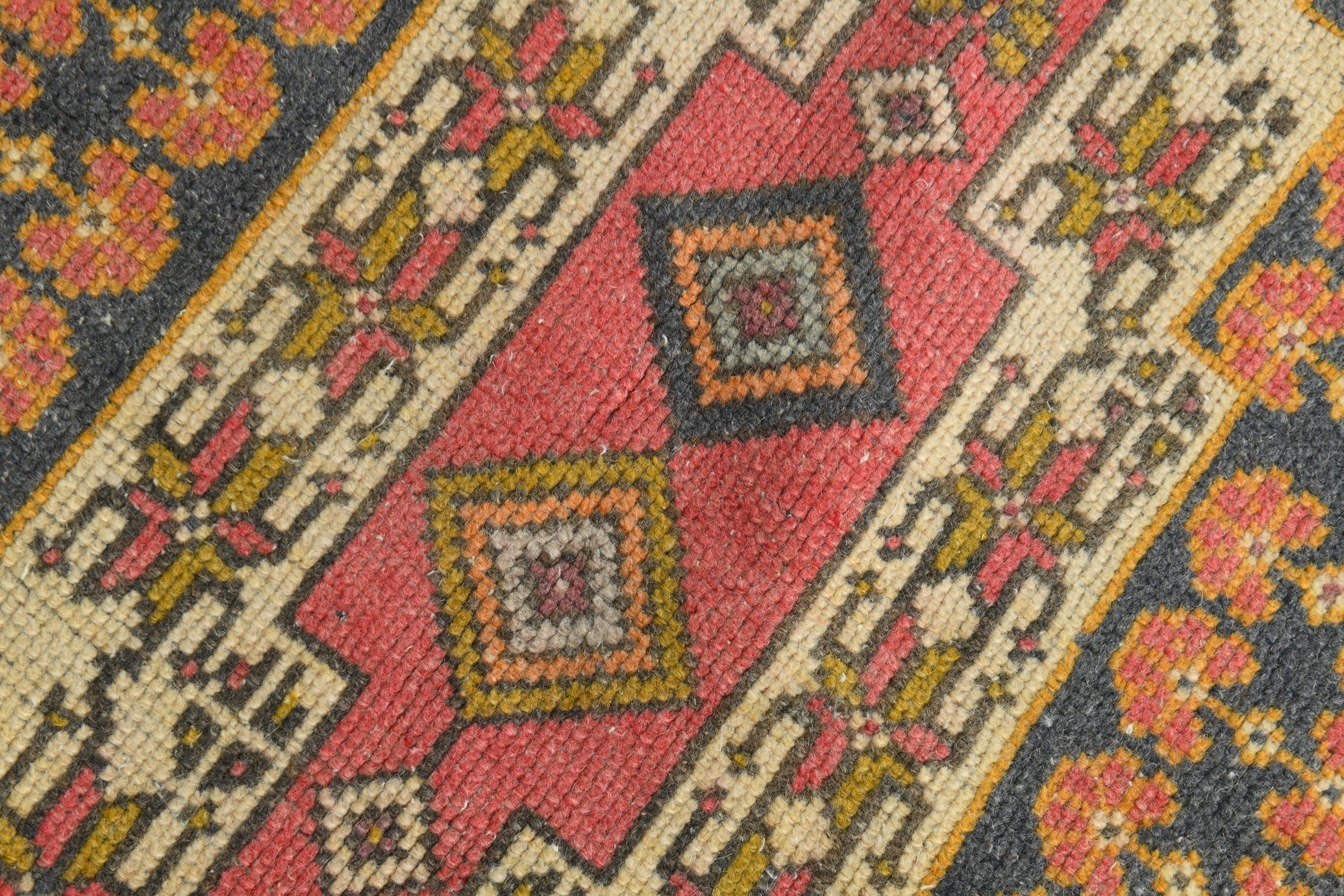 Turkish Vintage Rug 4’0’ x 6’11’