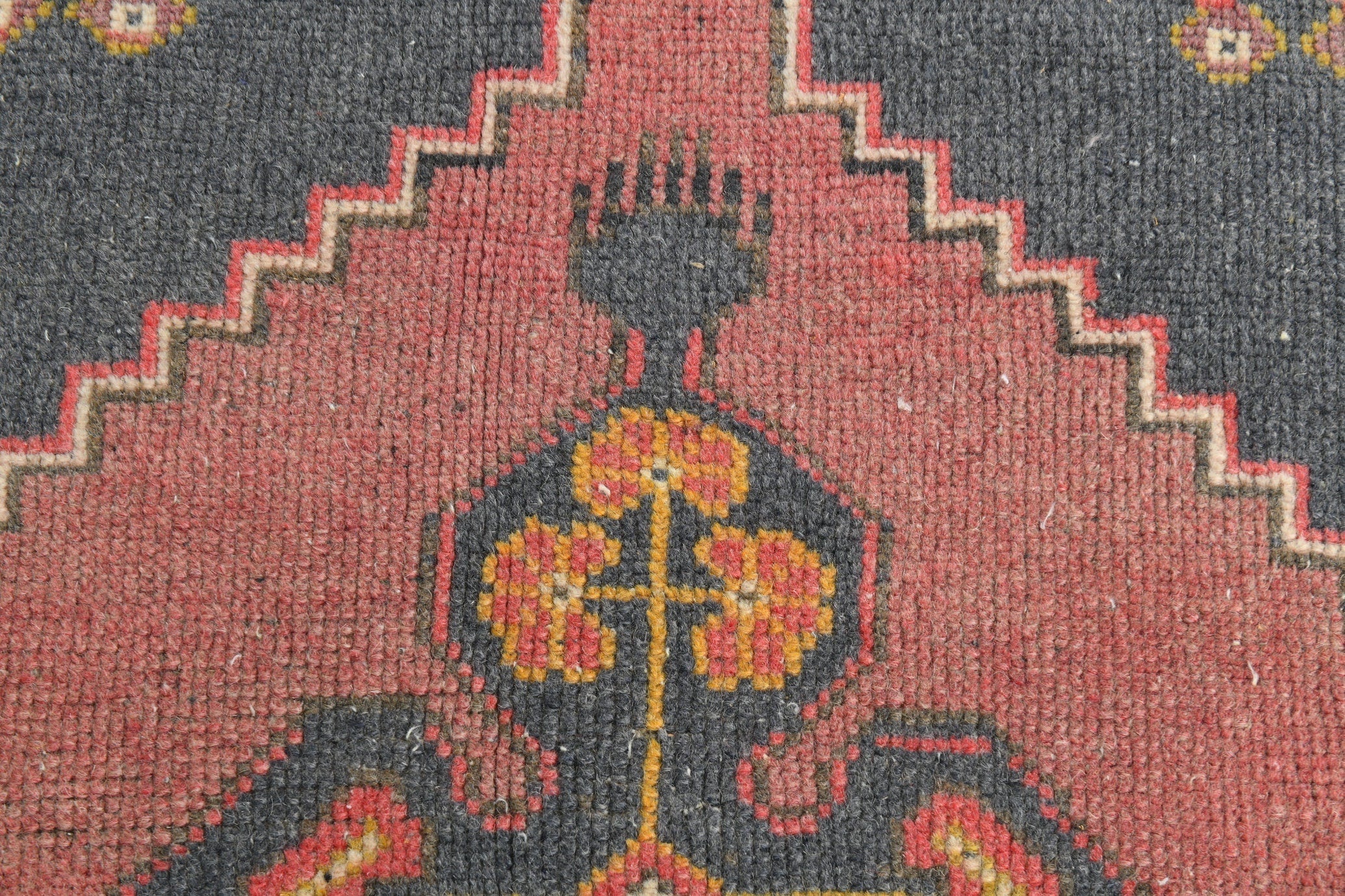 Turkish Vintage Rug 4’0’ x 6’11’