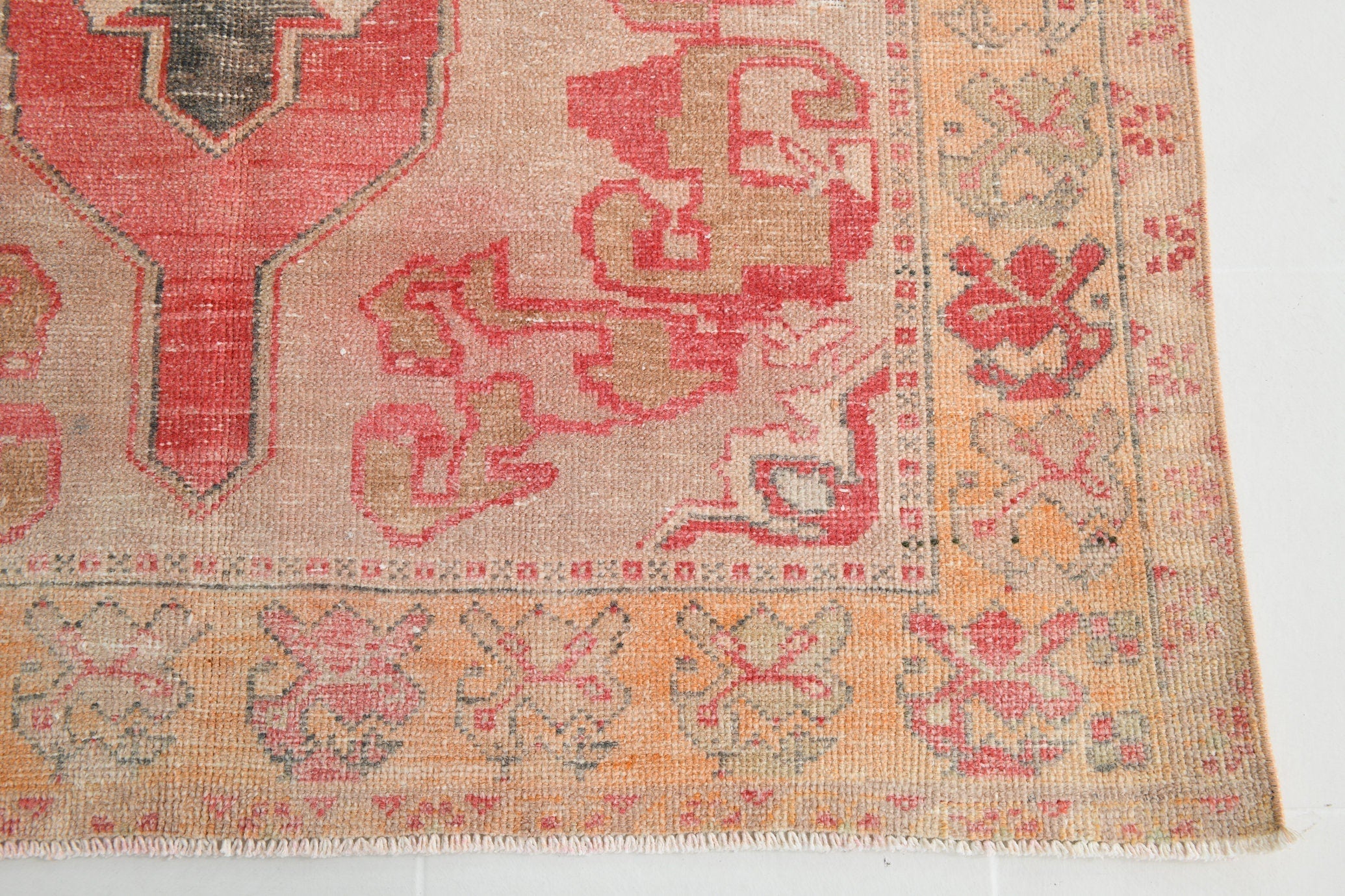 Turkish Vintage Rug 4’10’ x 9’4’