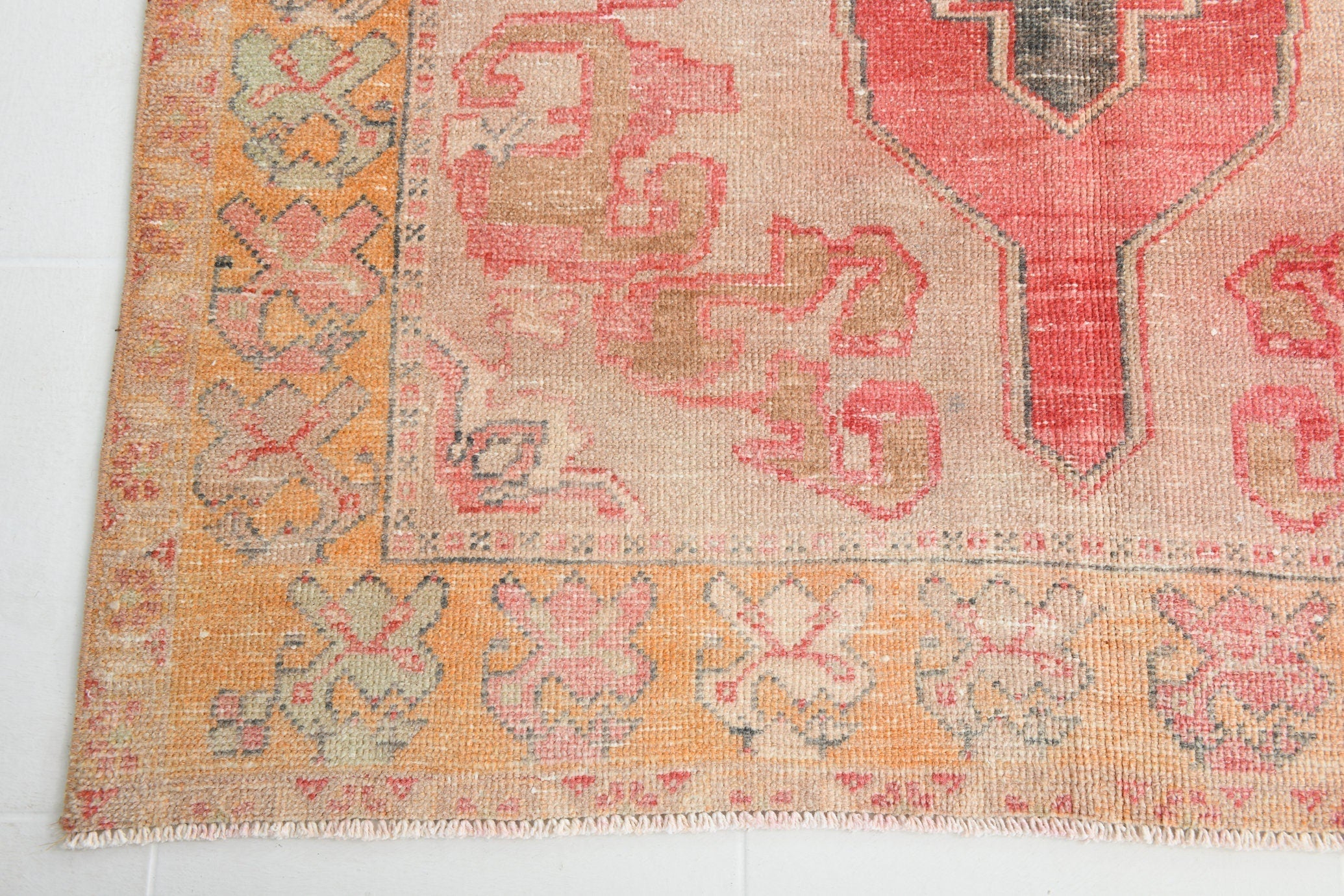 Turkish Vintage Rug 4’10’ x 9’4’