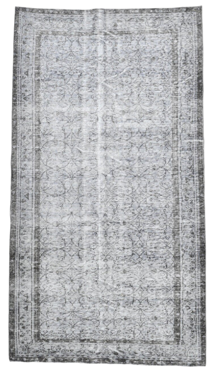 Turkish Vintage Rug 4’11’’ x 8’11’’ ft