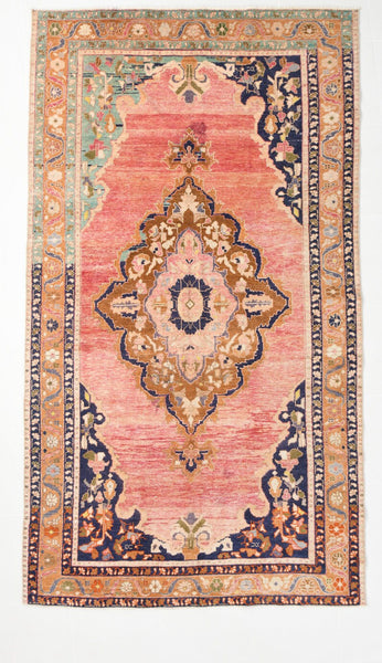 Turkish Vintage Rug  4'12" x 8'11" ft