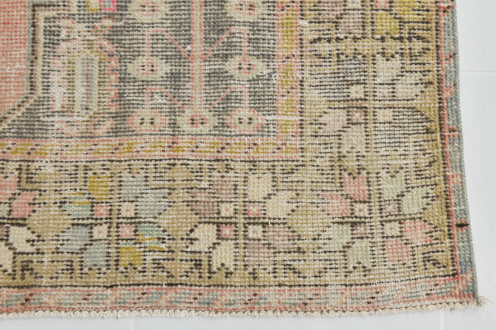 Turkish Vintage Rug 4’2’ x 8’10’