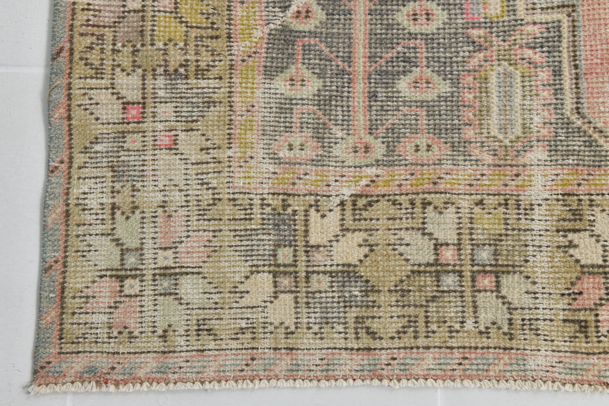 Turkish Vintage Rug 4’2’ x 8’10’
