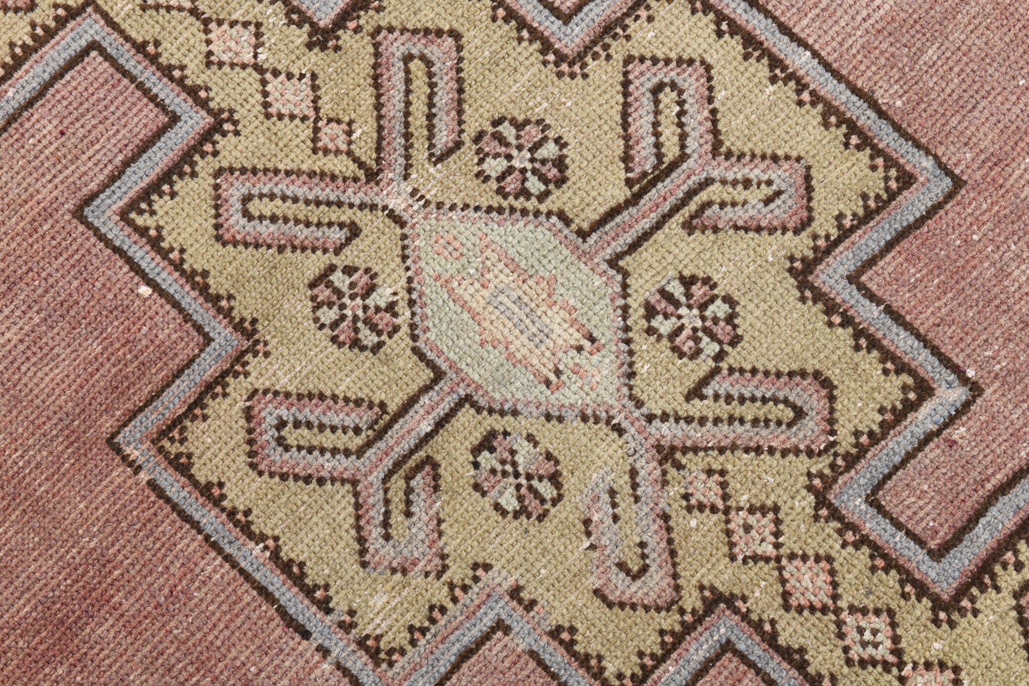 Turkish Vintage Rug  4'2" x 9'11" ft