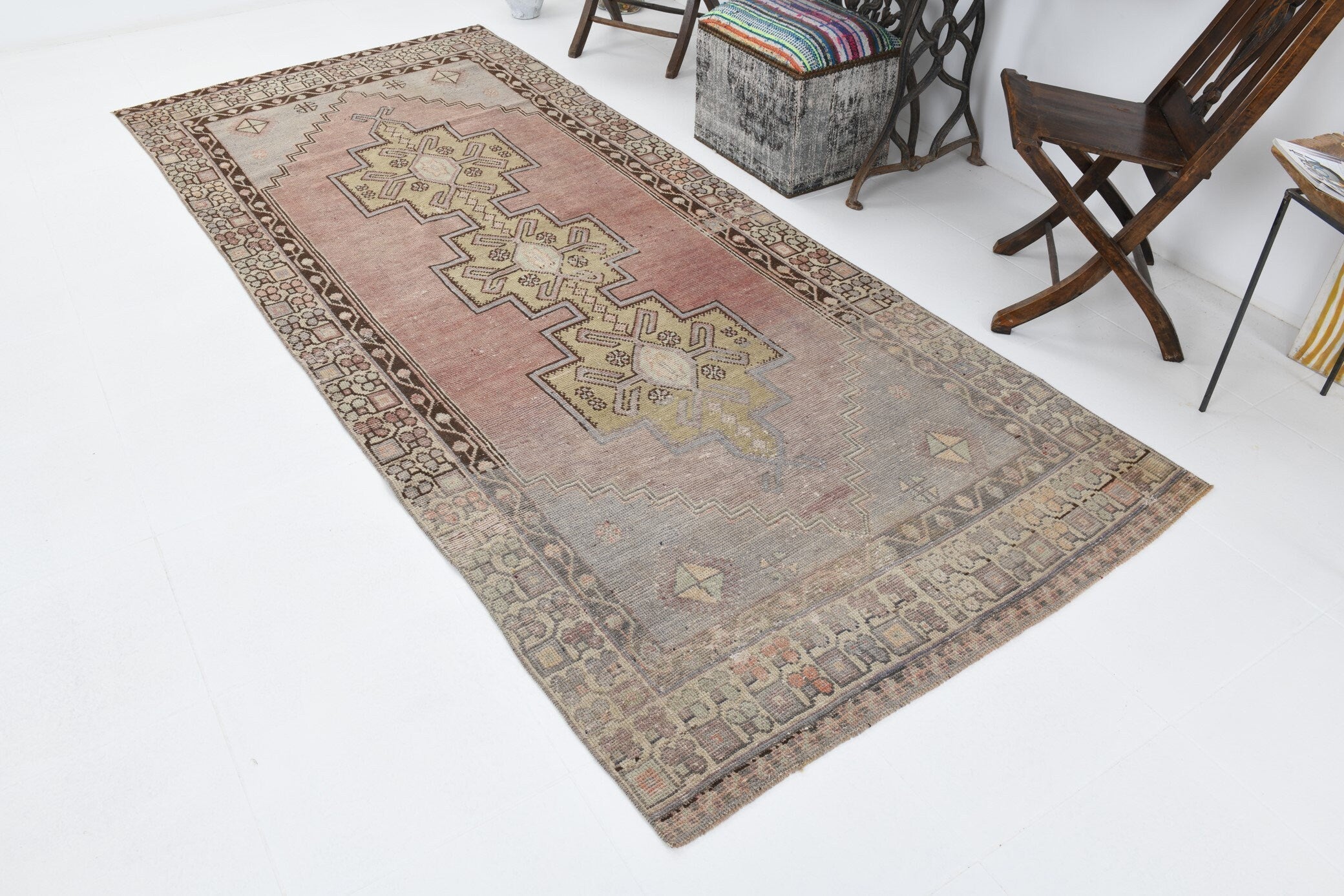Turkish Vintage Rug  4'2" x 9'11" ft