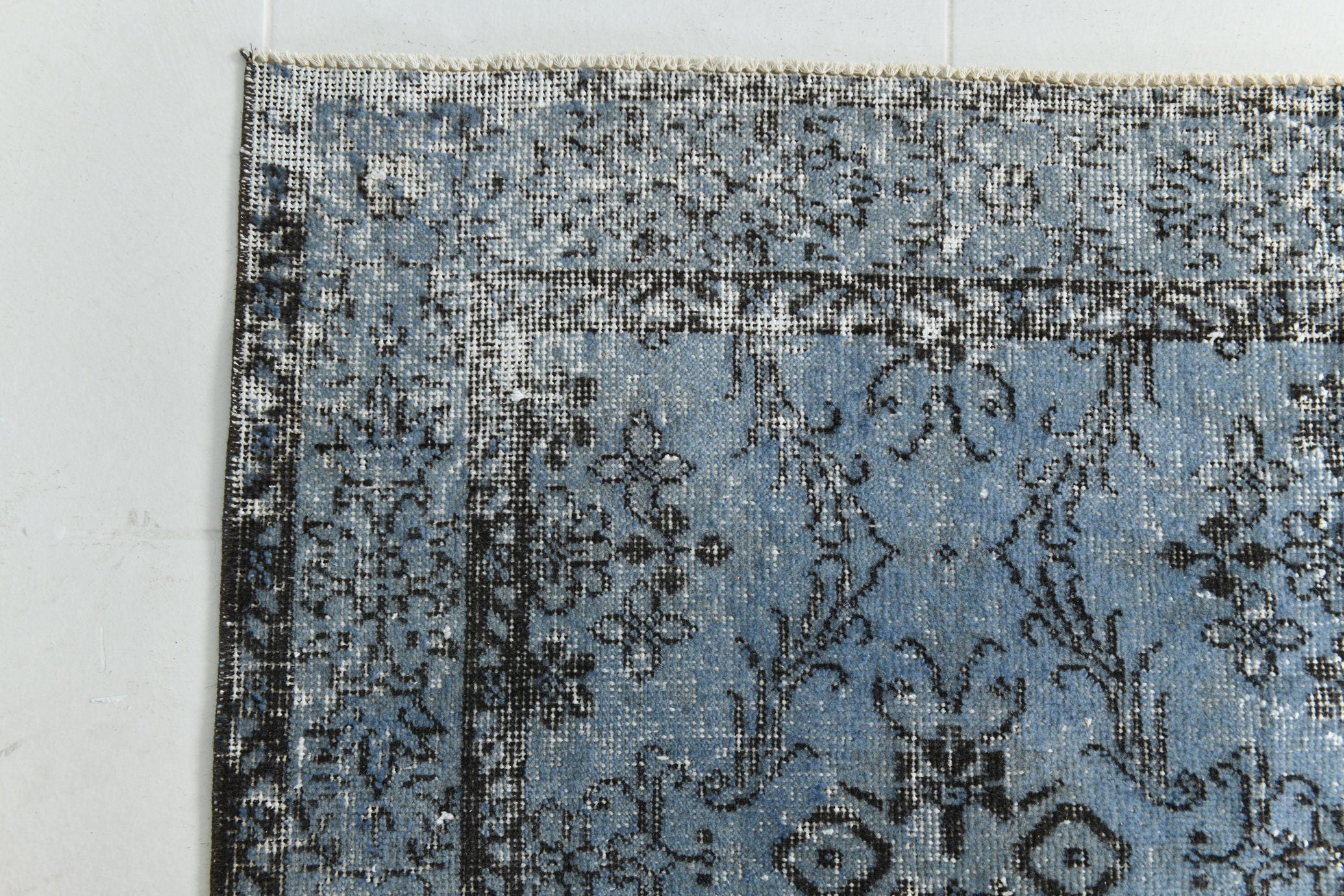 Turkish Vintage Rug 4’3’ x 7’3’