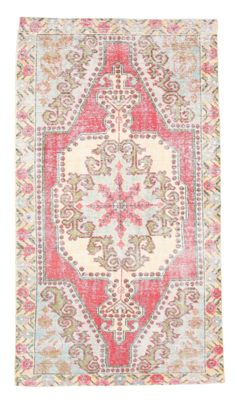 Turkish Vintage Rug  4'3" x 7'7" ft