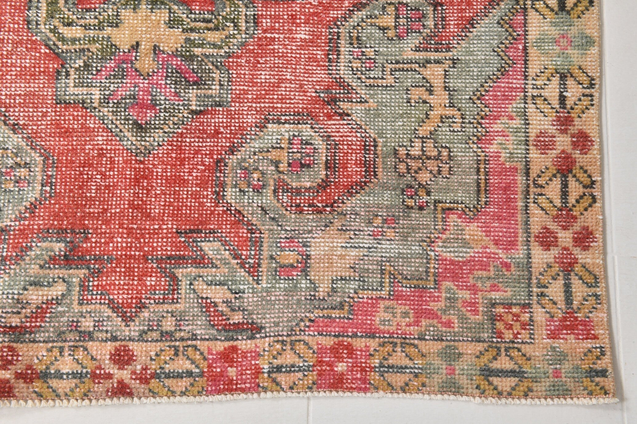 Turkish Vintage Rug  4'4" x 6'12" ft