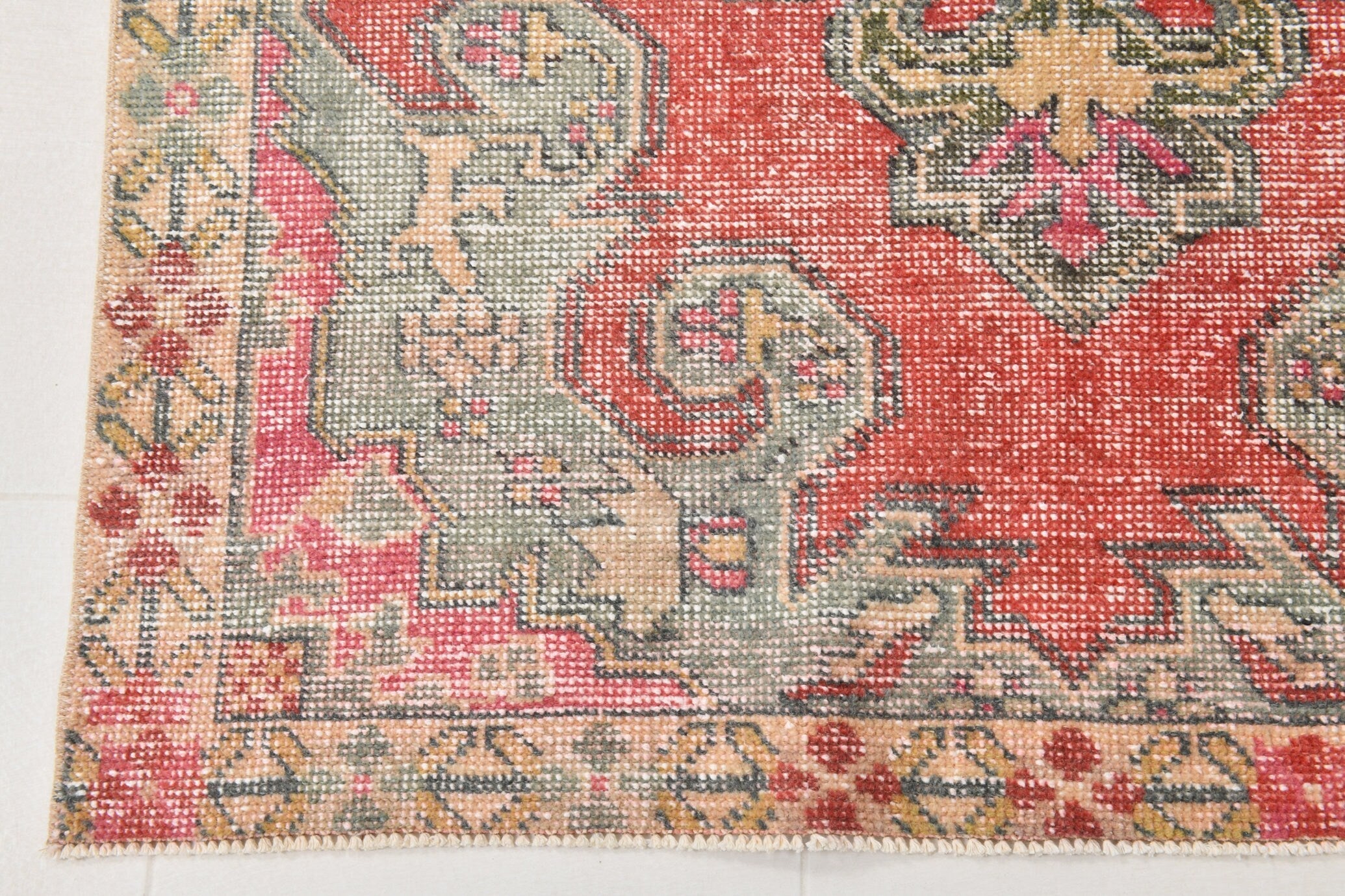 Turkish Vintage Rug  4'4" x 6'12" ft
