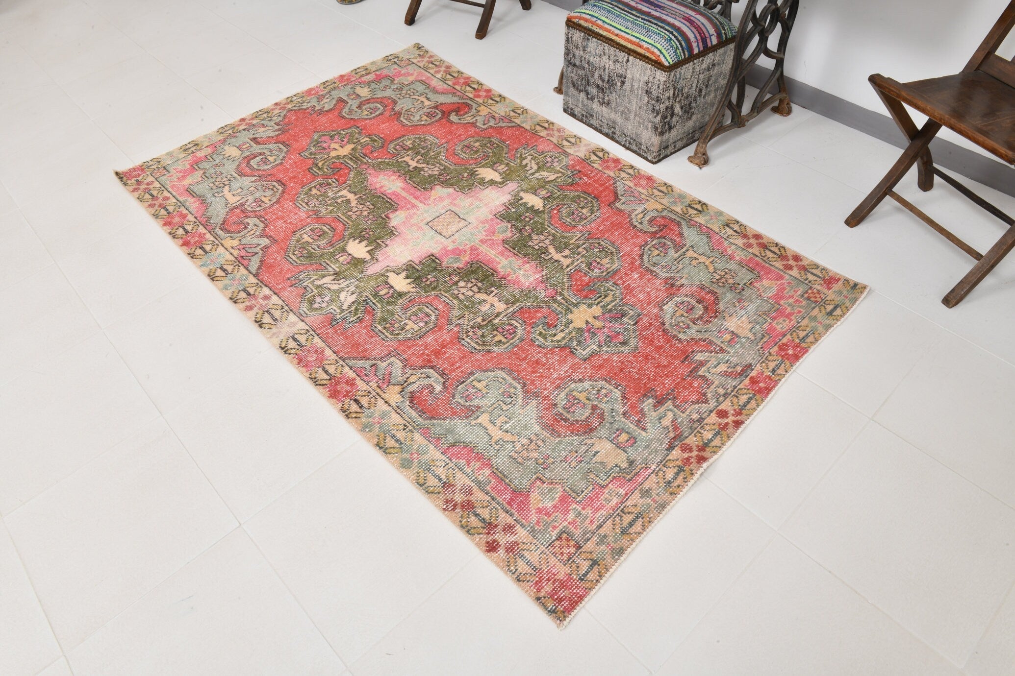 Turkish Vintage Rug  4'4" x 6'12" ft