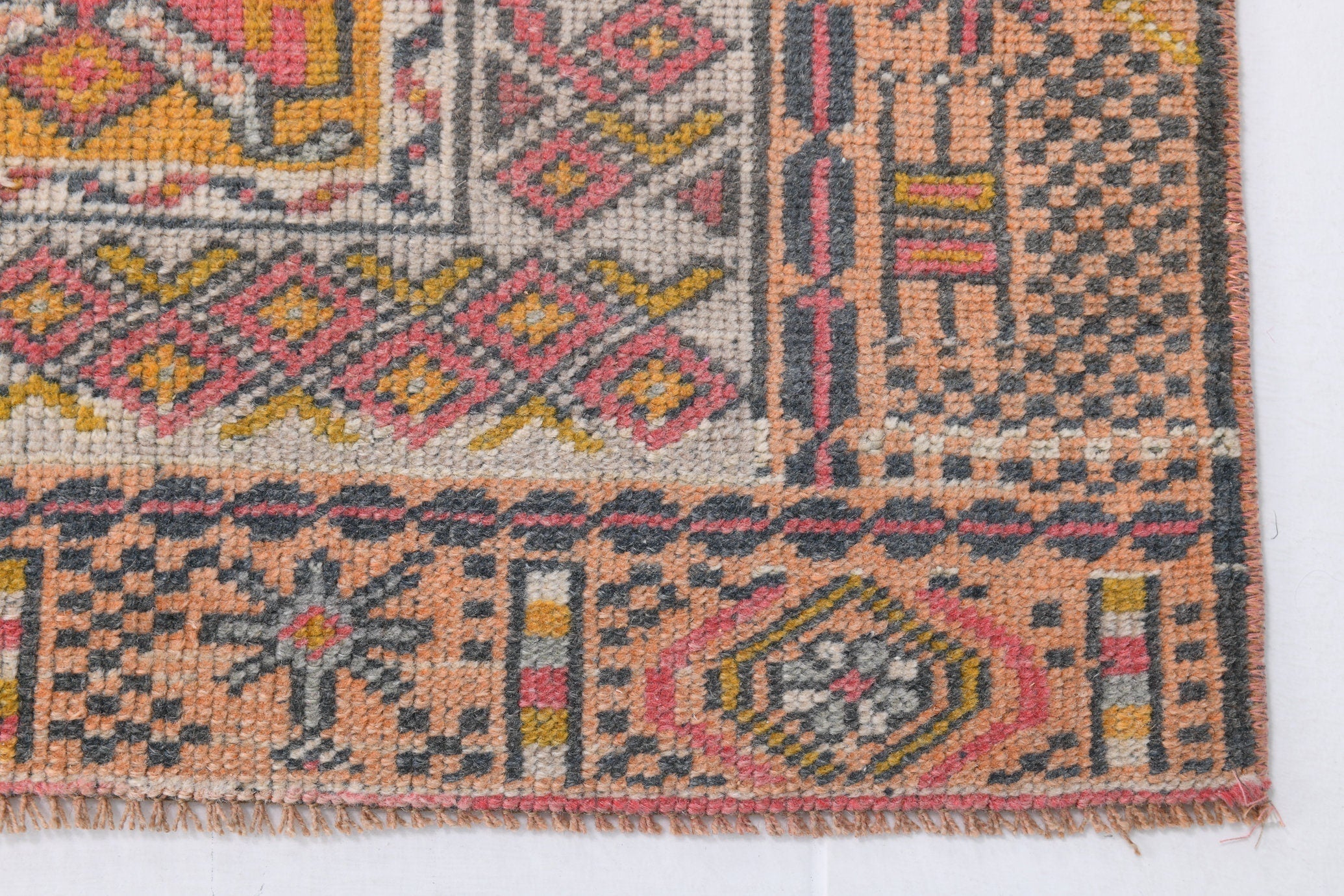 Turkish Vintage Rug 4’4’ x 7’3’