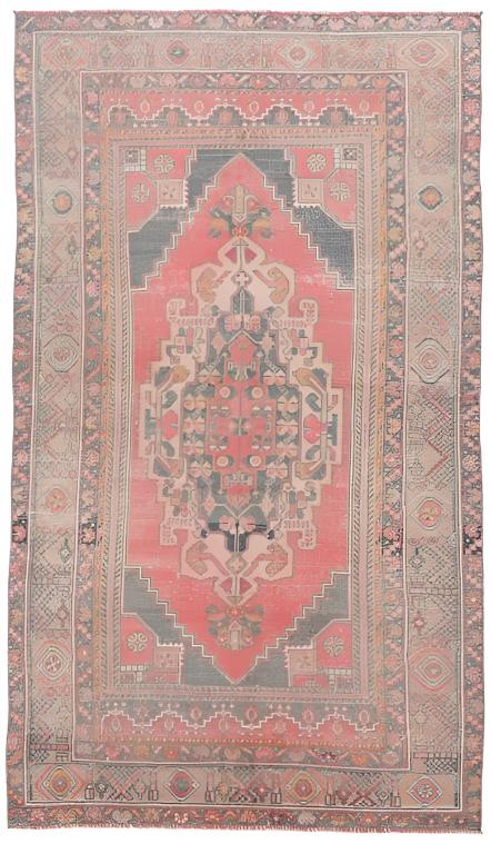Turkish Vintage Rug  4'4" x 7'6" ft