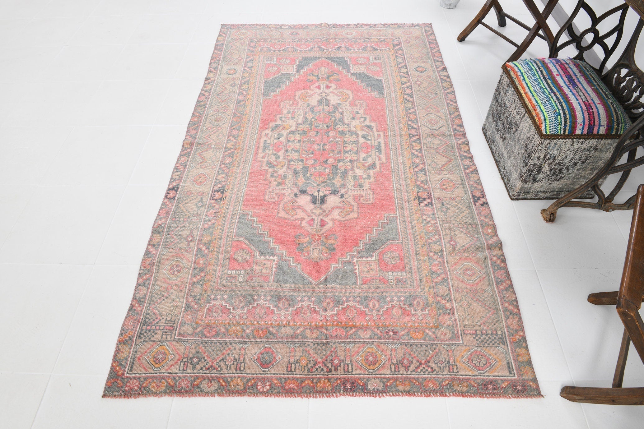 Turkish Vintage Rug  4'4" x 7'6" ft