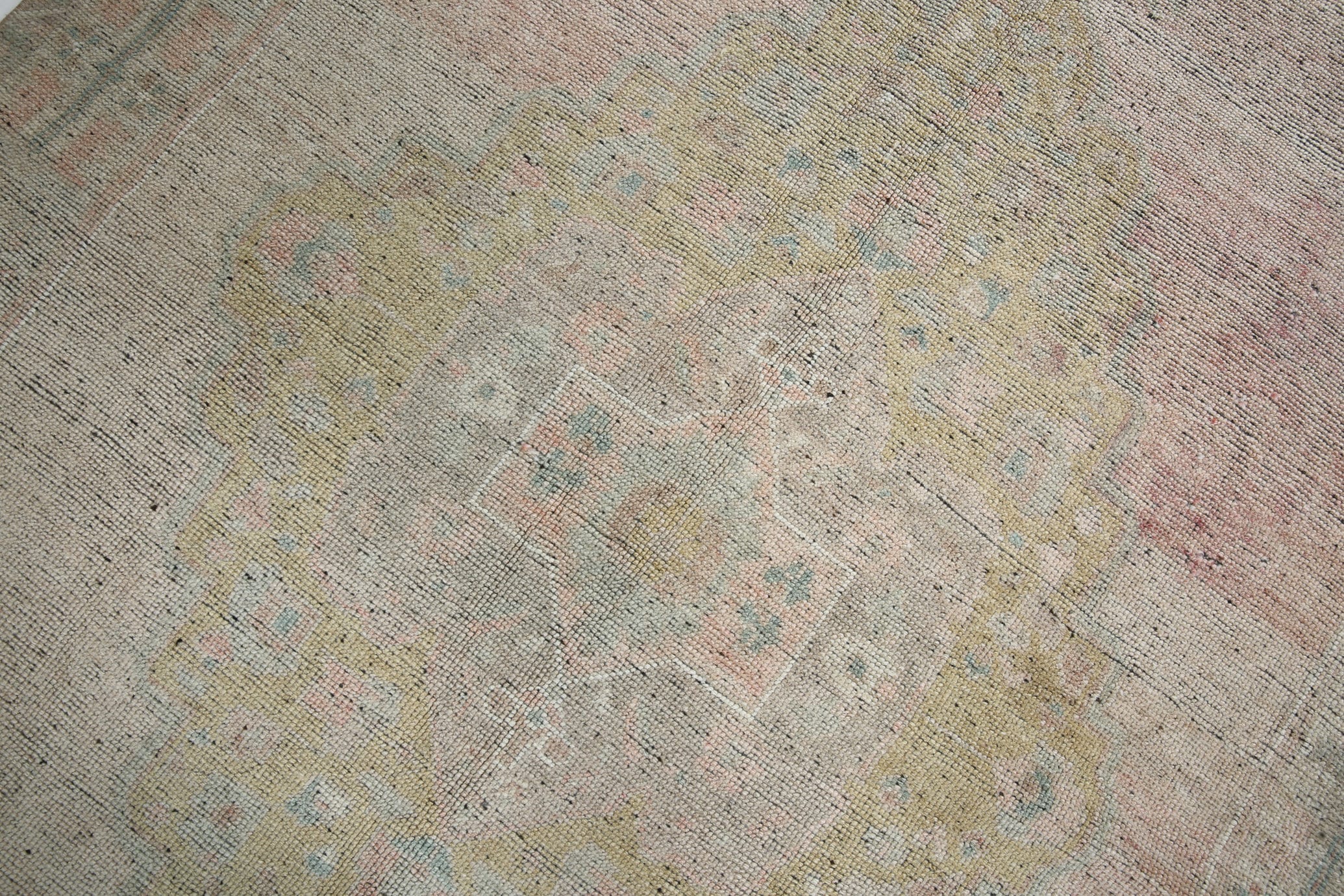 Turkish Vintage Rug 4’5’ x 8’1’