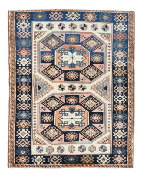 Turkish Vintage Rug  4'6" x 5'8" ft