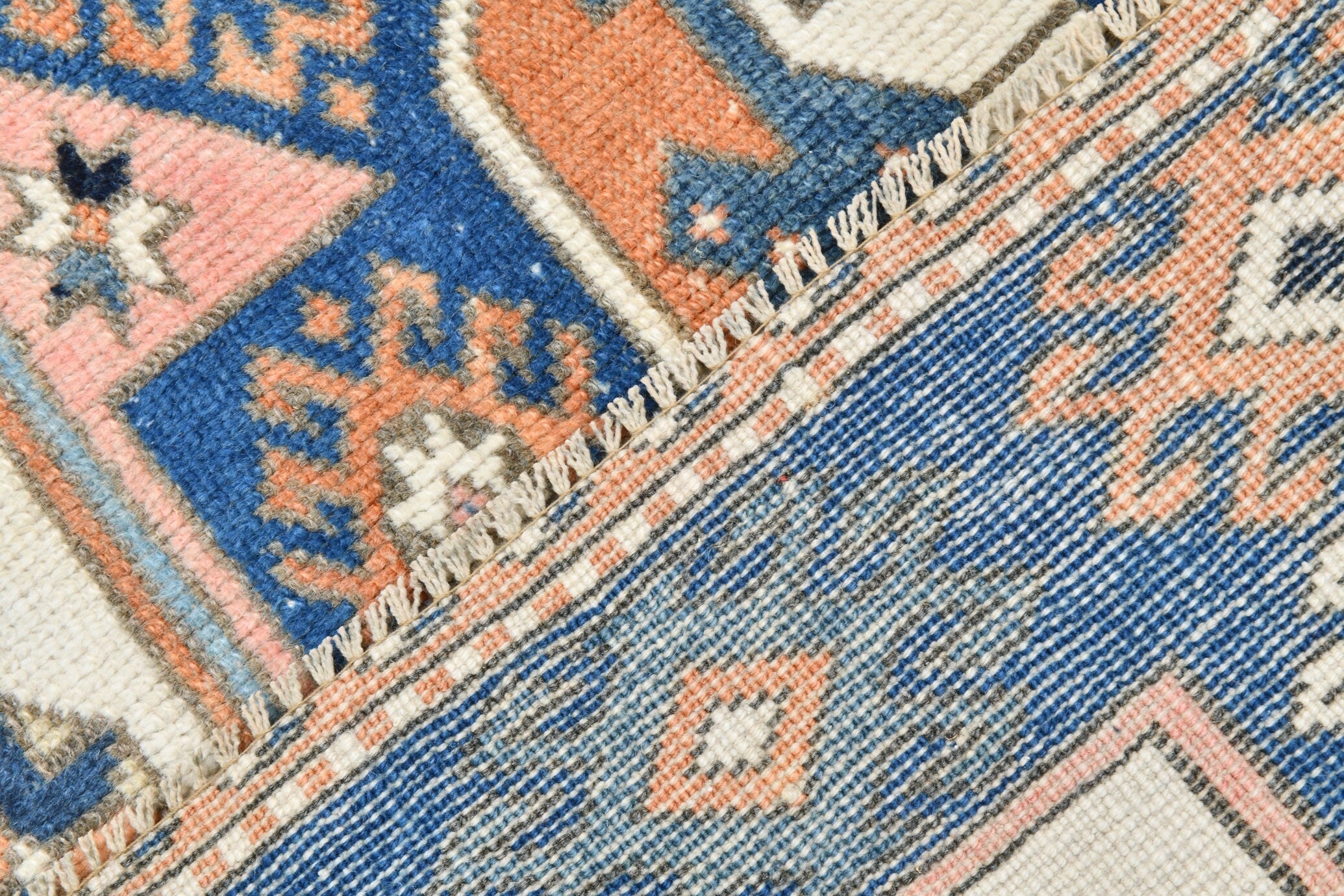 Turkish Vintage Rug  4'6" x 5'8" ft