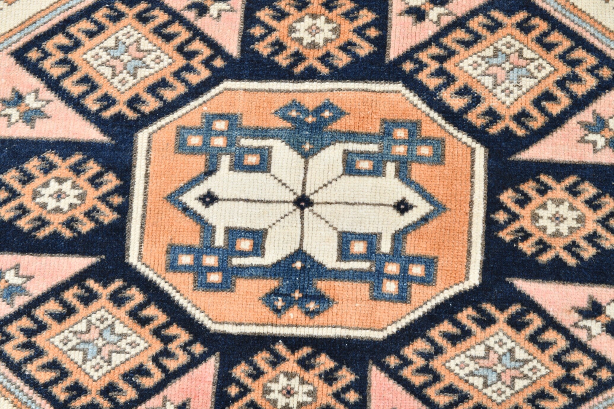 Turkish Vintage Rug  4'6" x 5'8" ft