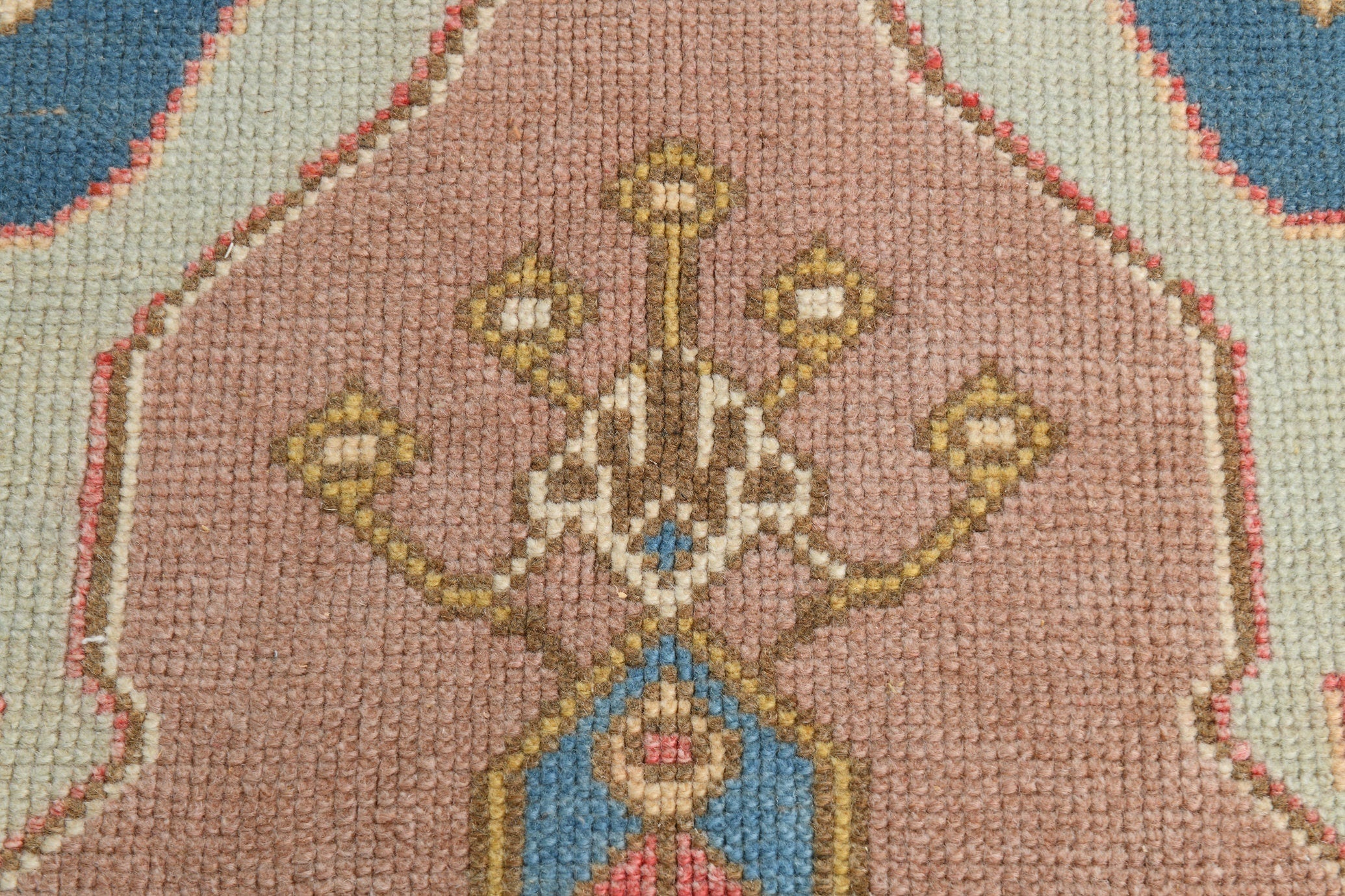 Turkish Vintage Rug 4’6’ x 8’10’