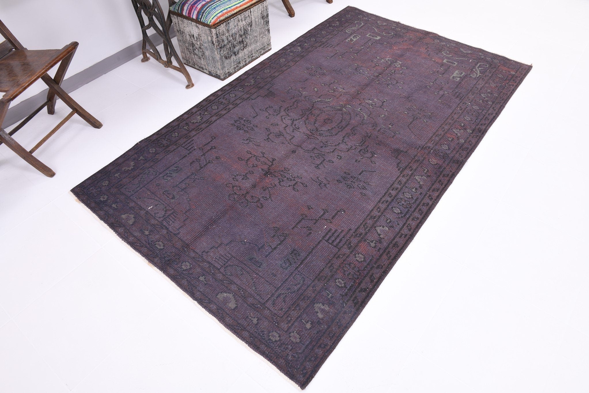 Turkish Vintage Rug  4'7" x 7'7" ft