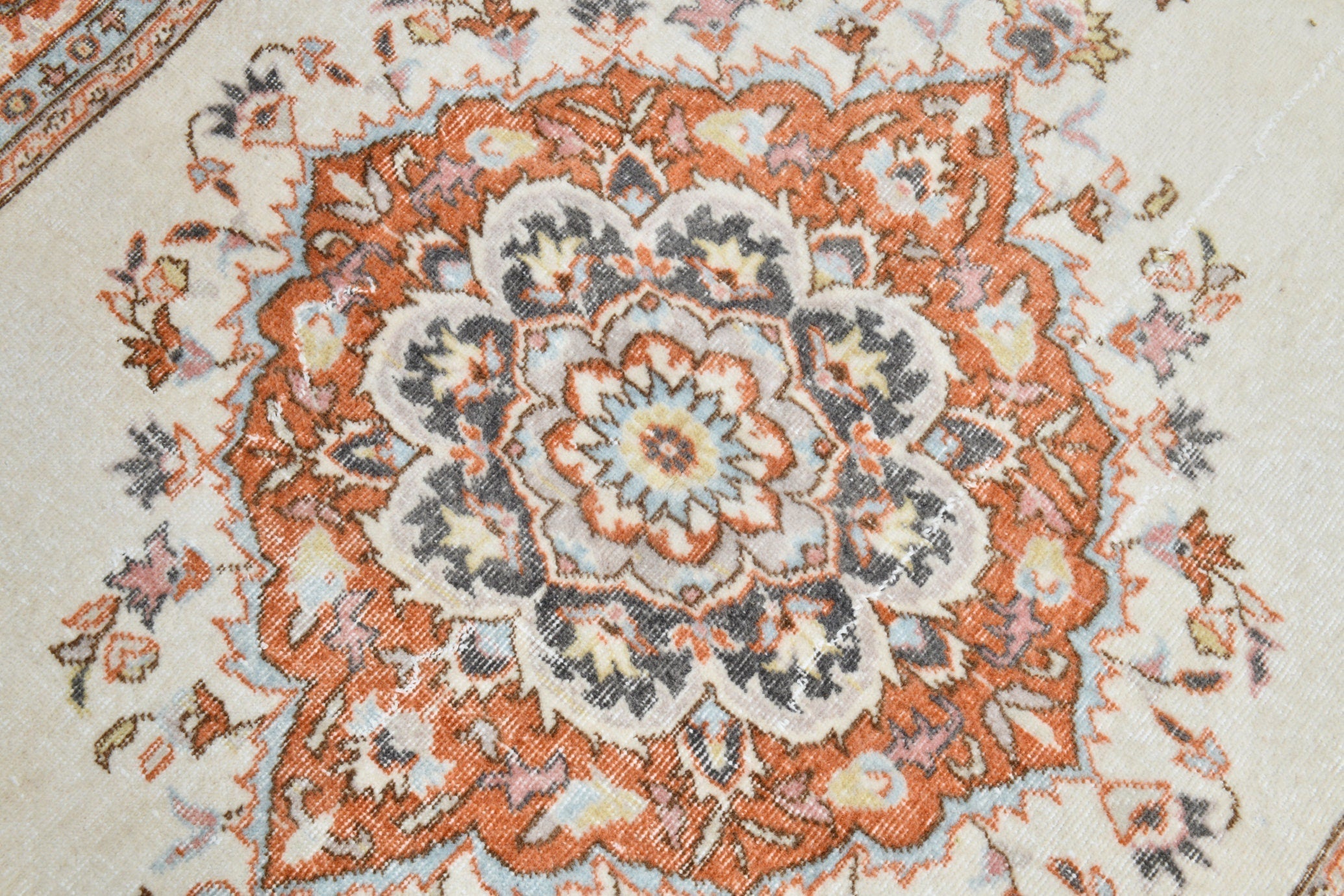 Turkish Vintage Rug 4’9’ x 8’1’