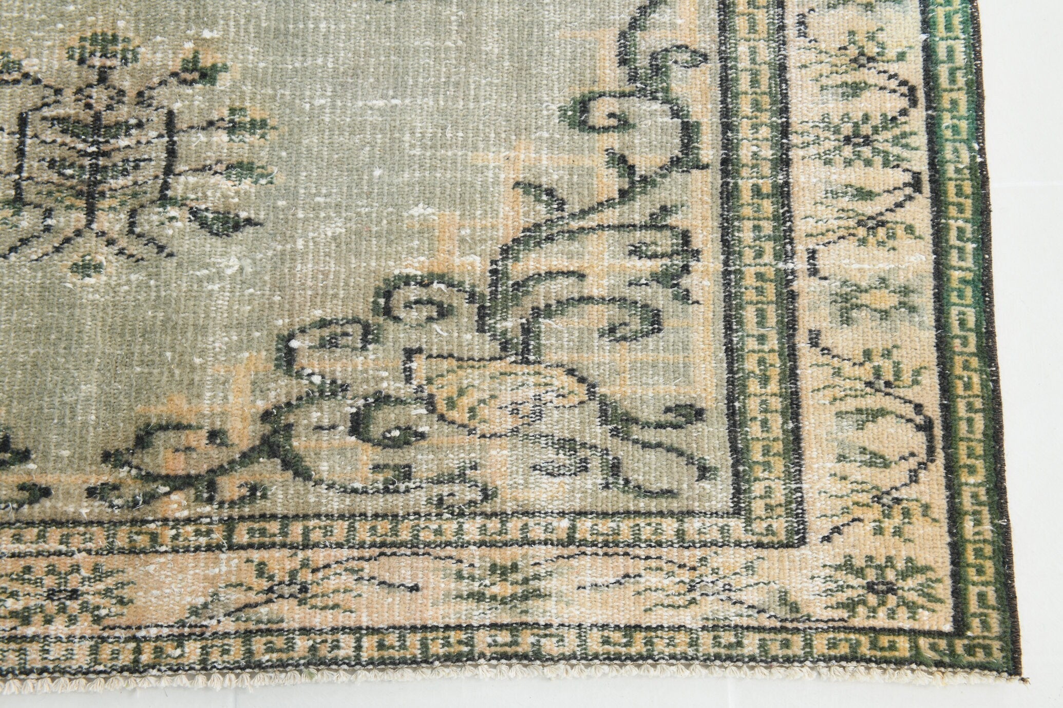 Turkish Vintage Rug 5’1’ x 6’7’
