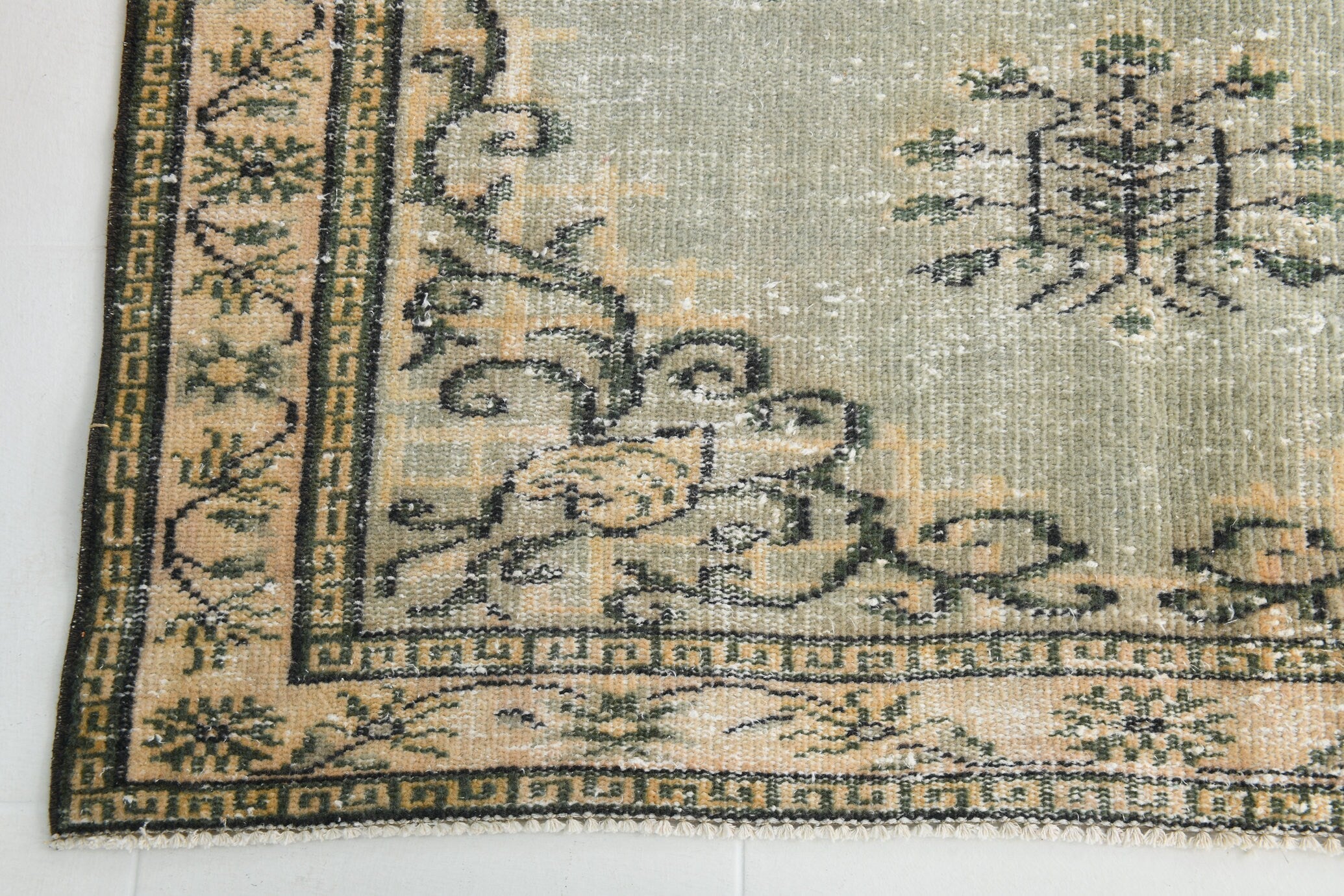 Turkish Vintage Rug 5’1’ x 6’7’