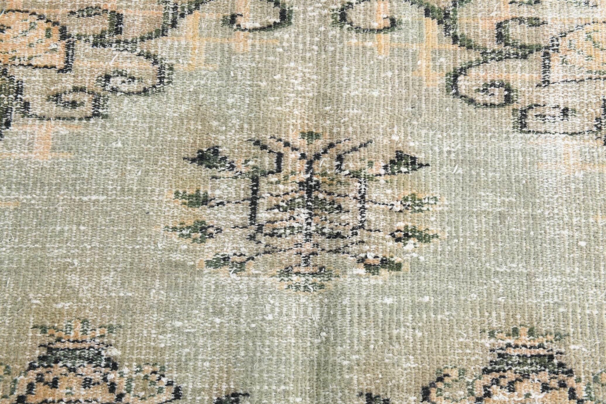 Turkish Vintage Rug 5’1’ x 6’7’