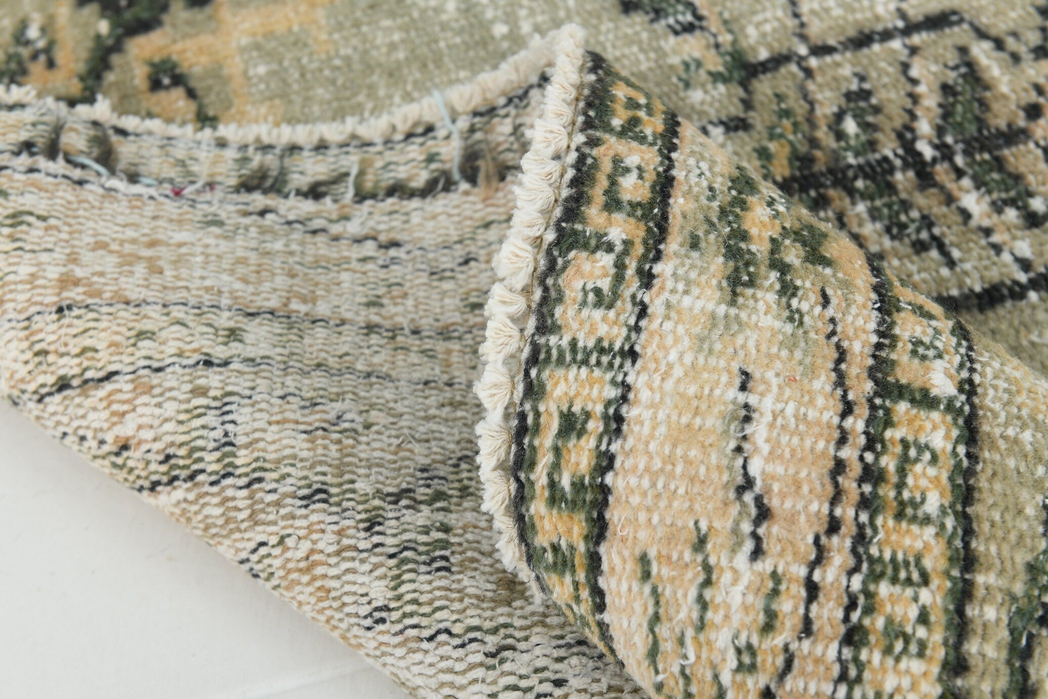 Turkish Vintage Rug 5’1’ x 6’7’