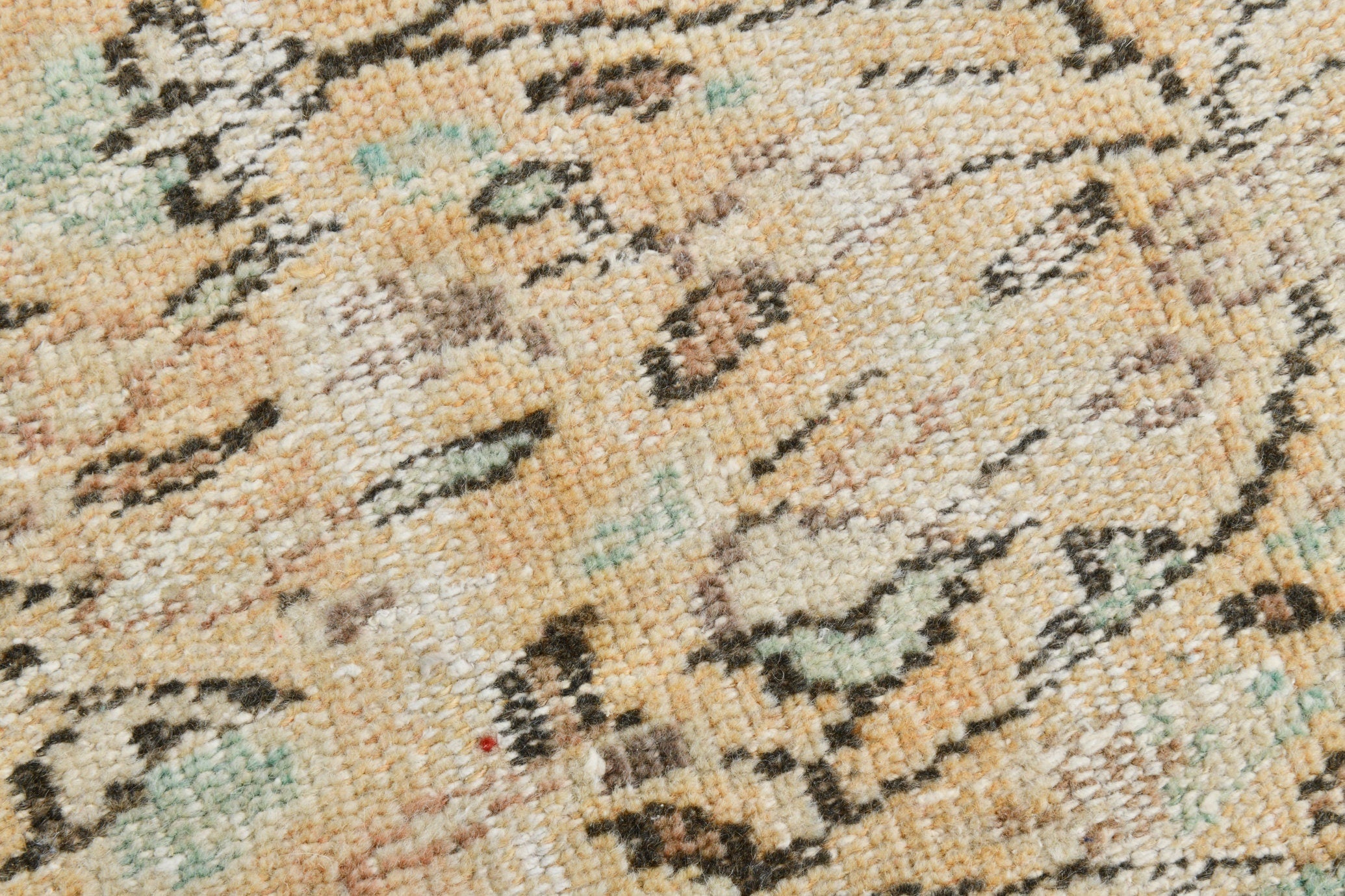 Turkish Vintage Rug 5’1’ x 8’1’