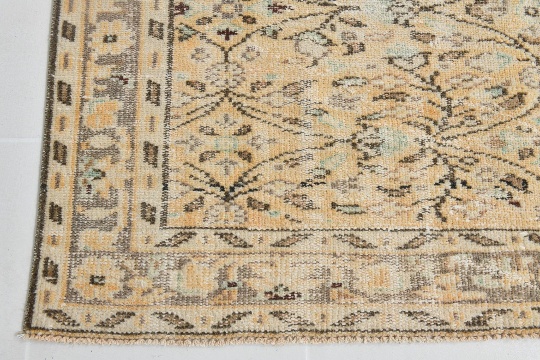 Turkish Vintage Rug 5’1’ x 8’1’