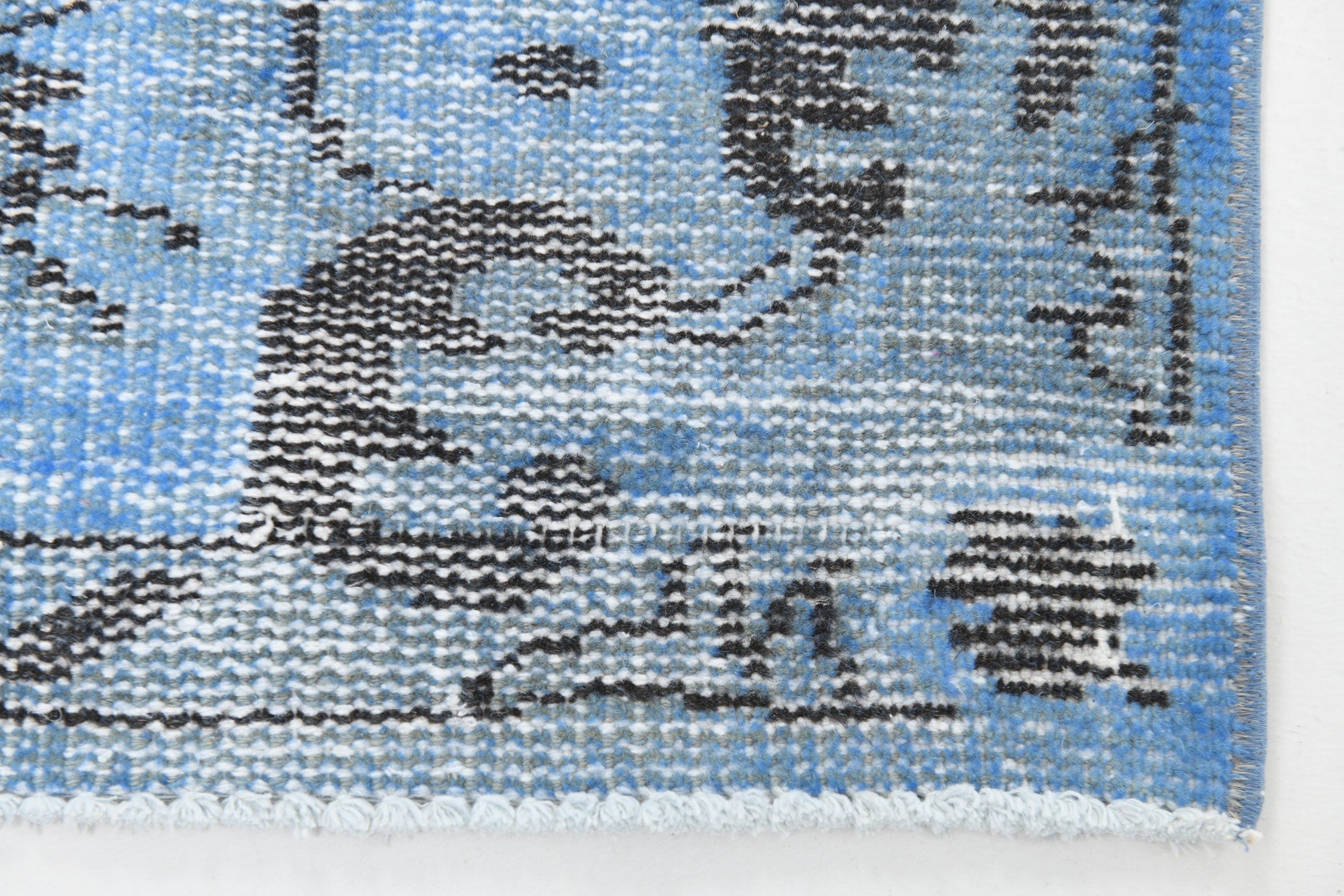Turkish Vintage Rug  5'1" x 8'3" ft