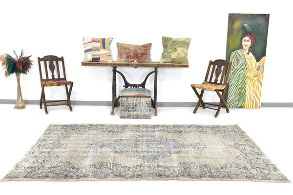 Turkish Vintage Rug  5'1" x 8'8" ft